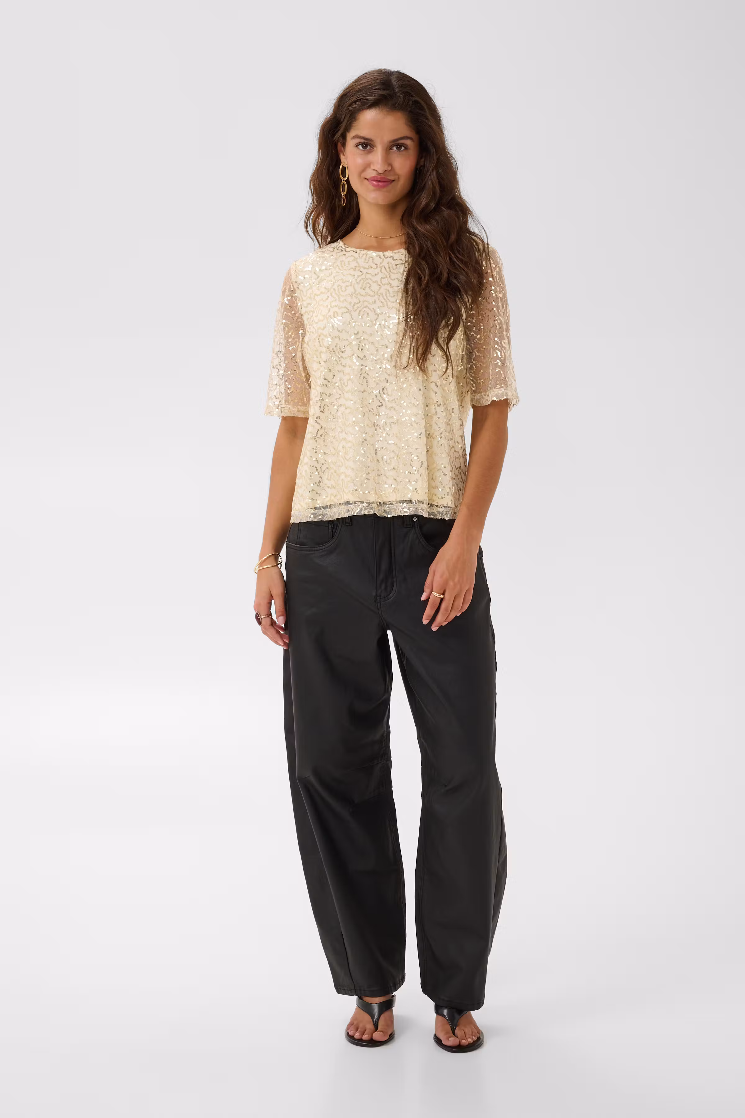 CRShima Blouse LOOKBOOK FRONT 10615622-100392