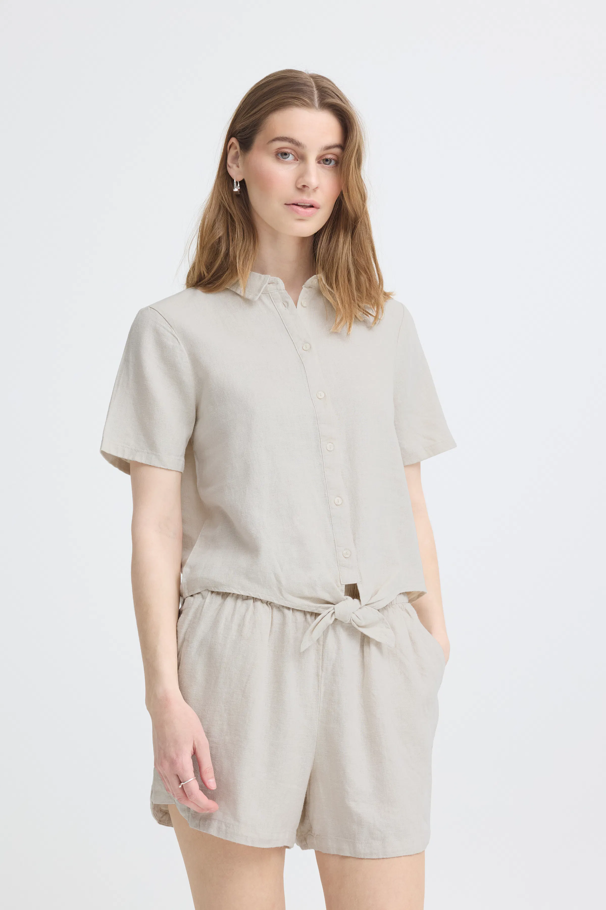 Kortermet skjorte LOOKBOOK FRONT 20122921-204424