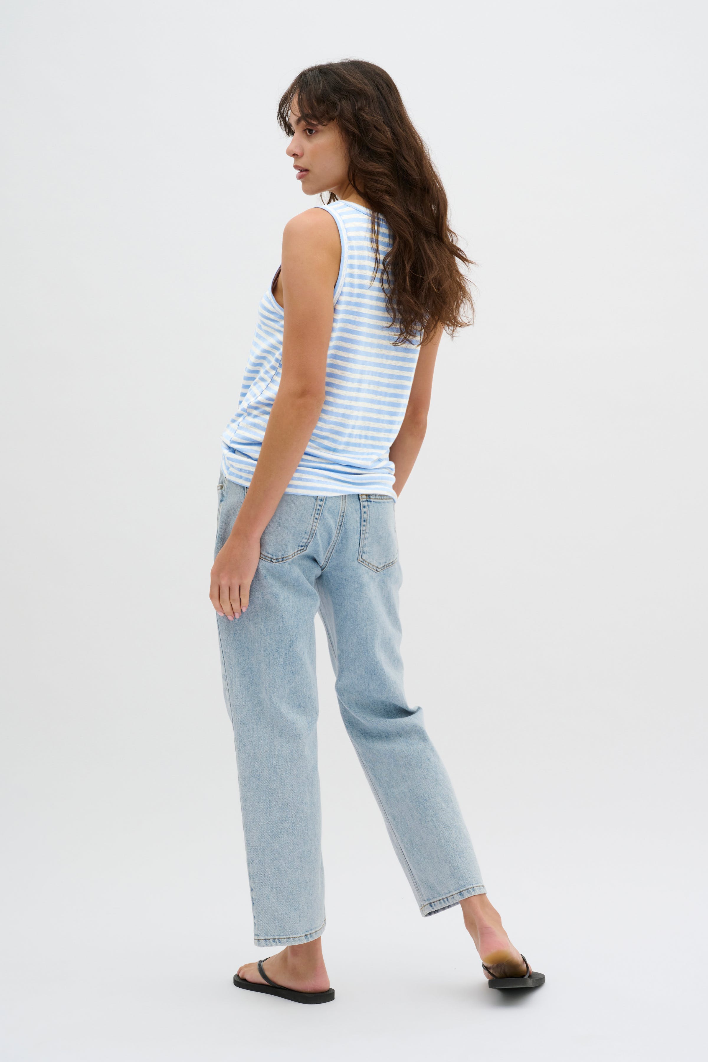 LisaMW Linen Top LOOKBOOK BACK 10704687-105849