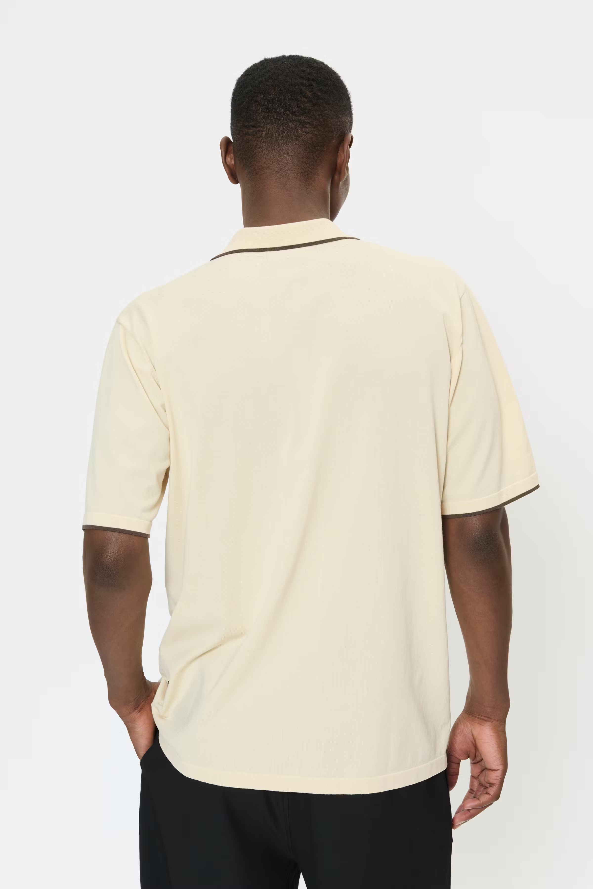 MApolomin Shirt LOOKBOOK BACK 30208965-130607