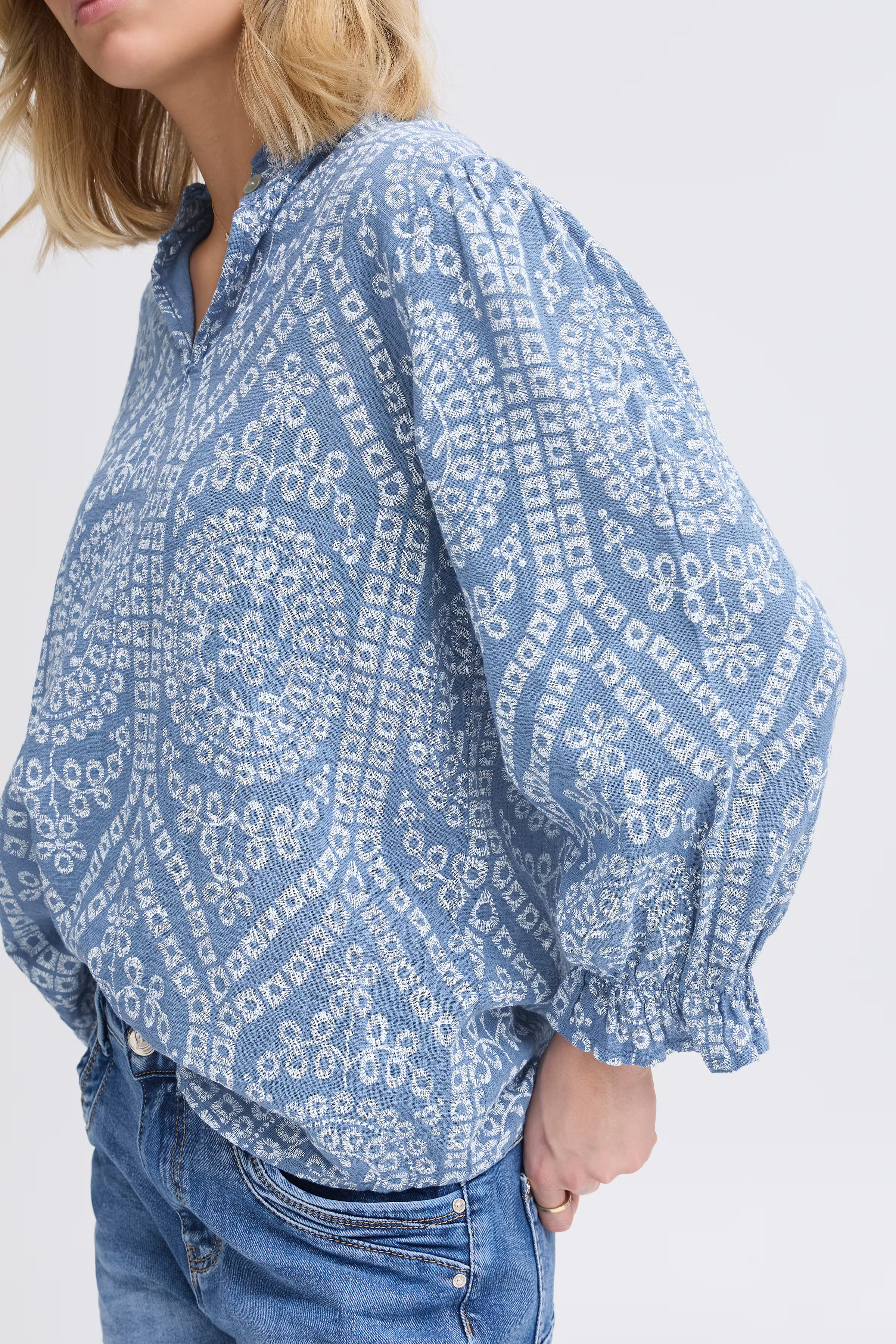 SBALEXA Bluse LOOKBOOK DETAIL 22100920-153915