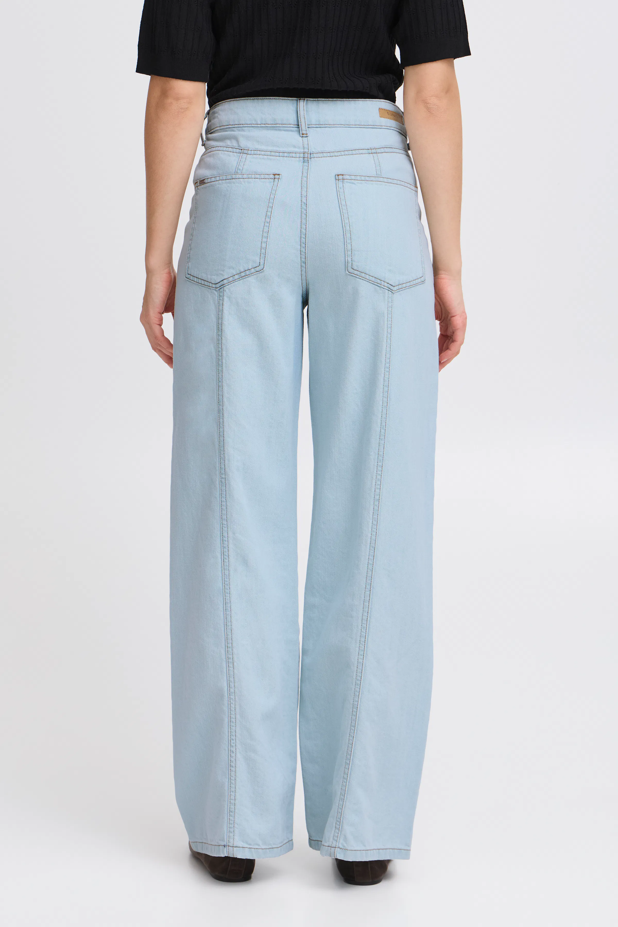 BYLONIA Jeans LOOKBOOK BACK 20816503-200460