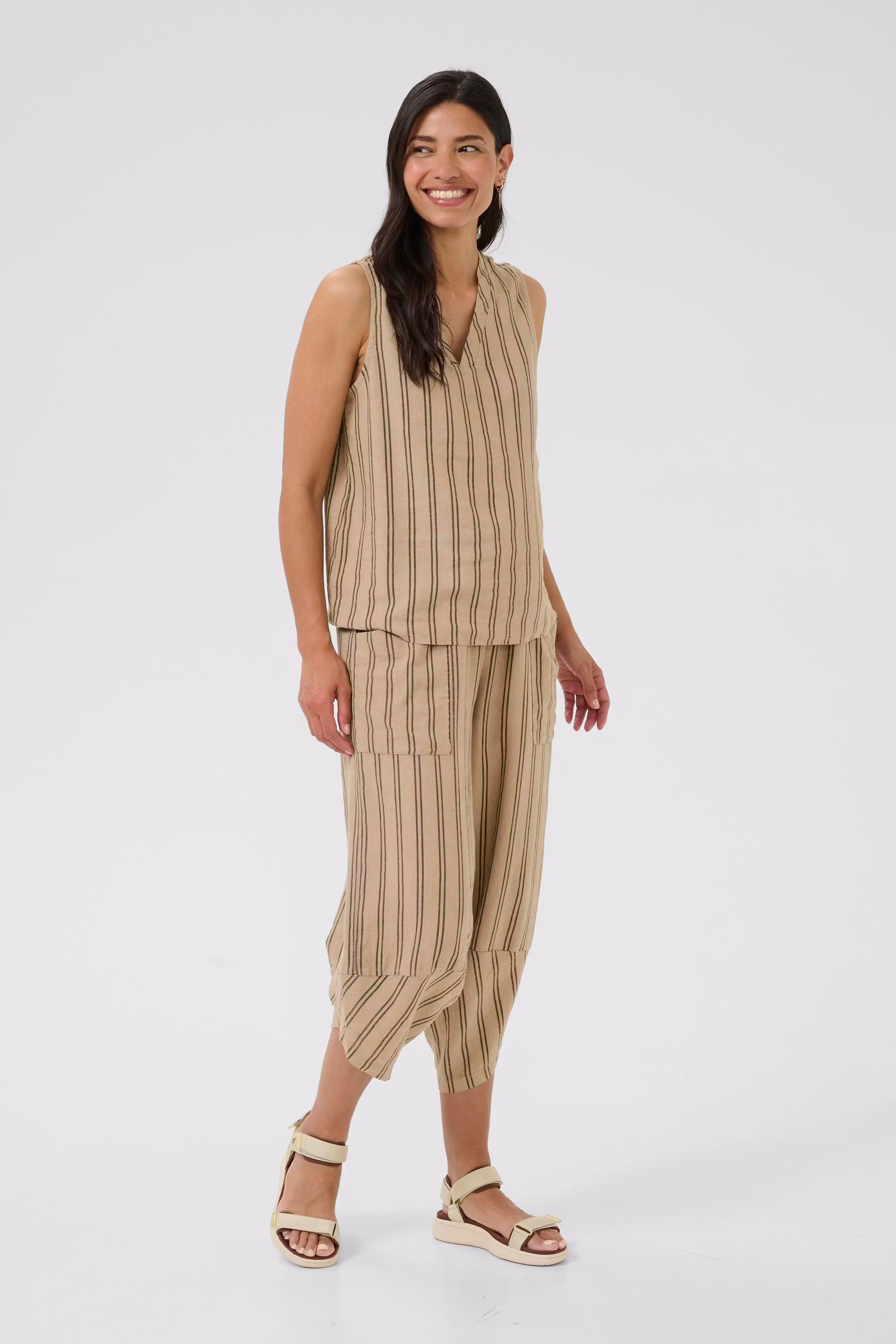 BPkarmen Top LOOKBOOK FRONT 40103561-400894