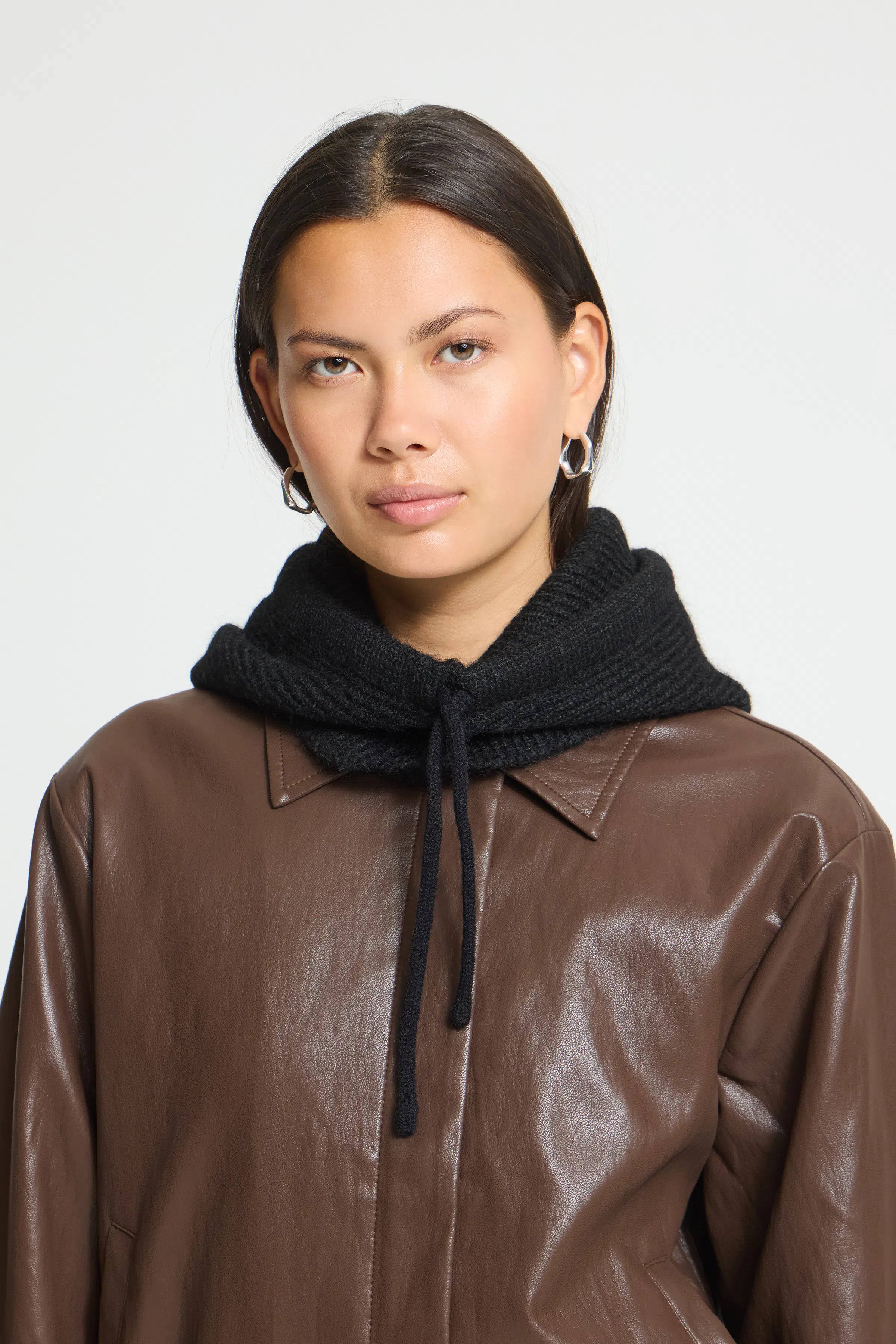 IAGUNILLA Hut LOOKBOOK FRONT 20126539-194008