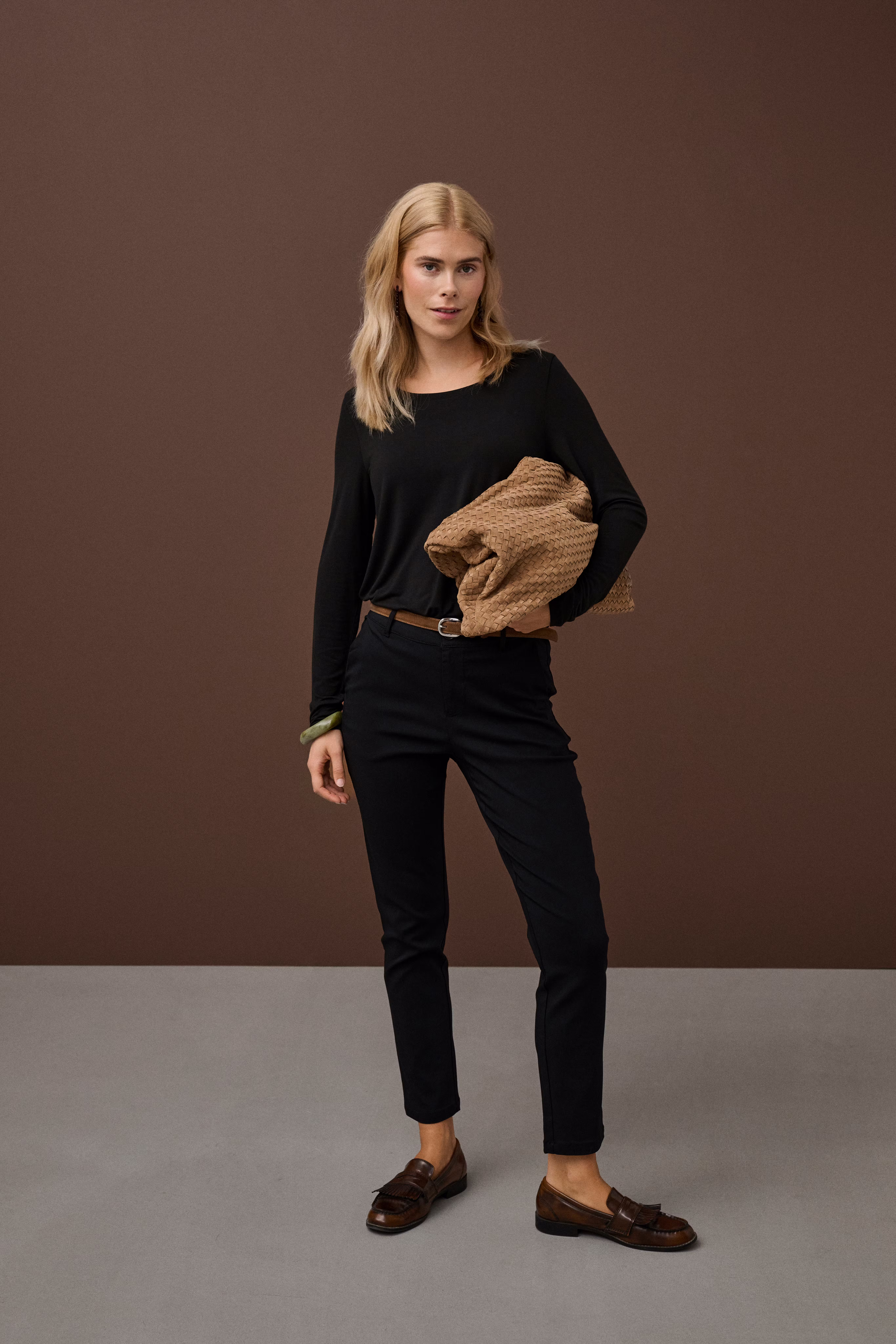 CUbengtha Bukser LOCATION NONE 50111157-500012