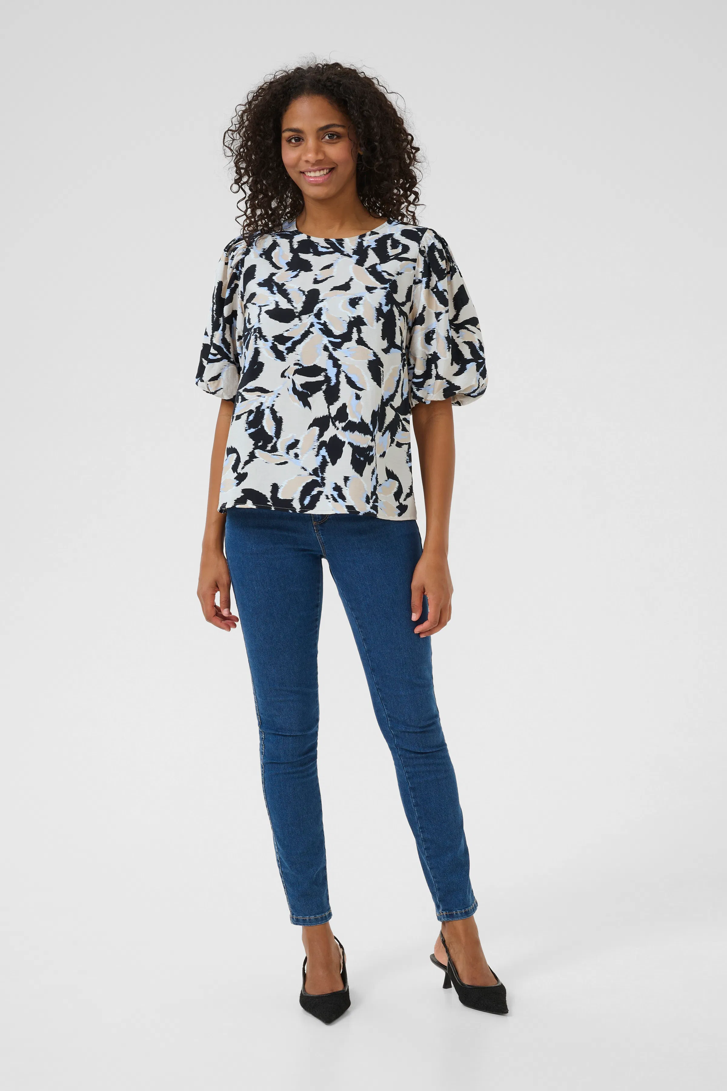KApaco Bluse LOOKBOOK FRONT 10509633-107743