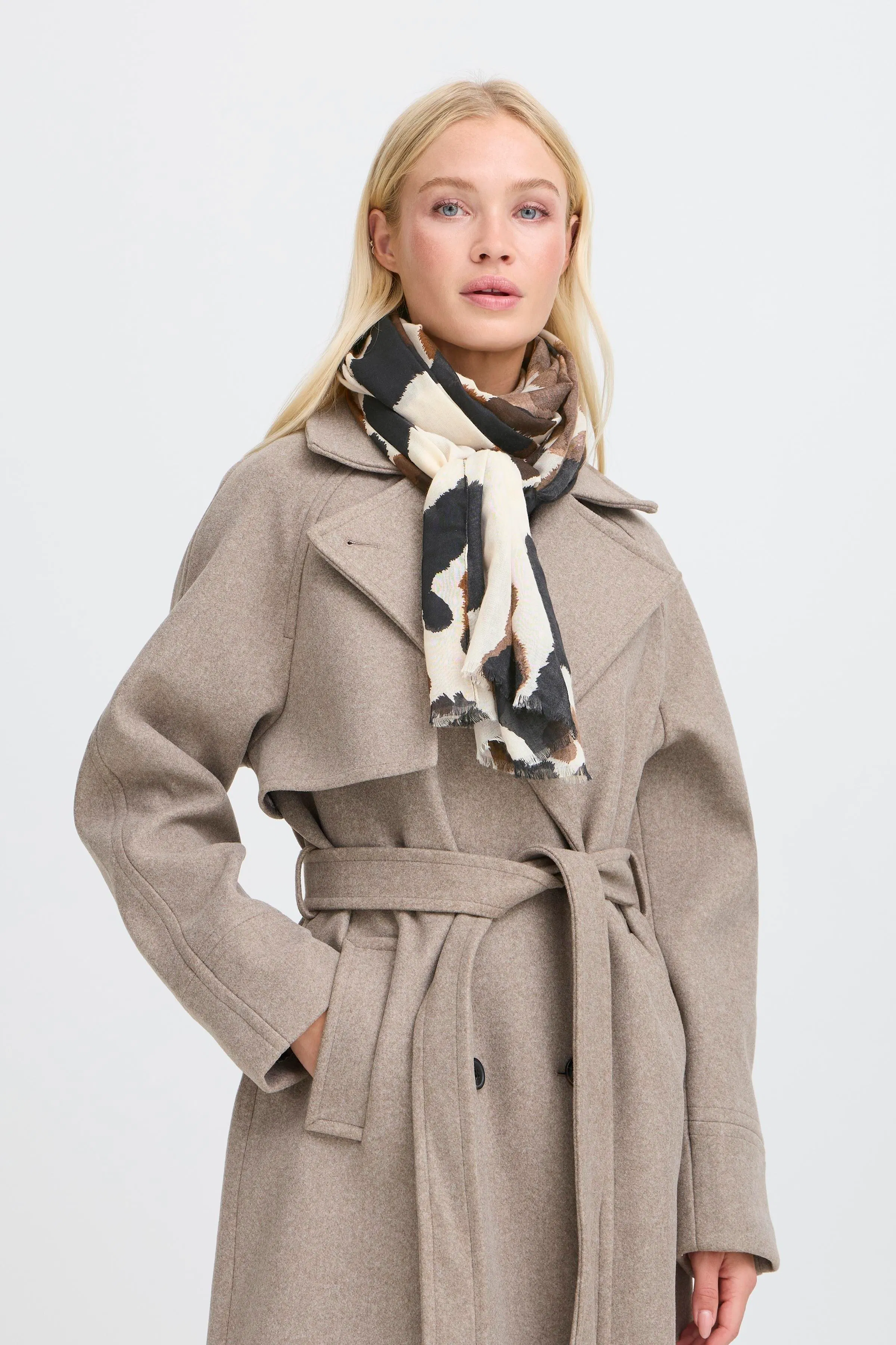 BYWALLAM Skjerf LOOKBOOK FRONT 20818277-900002182