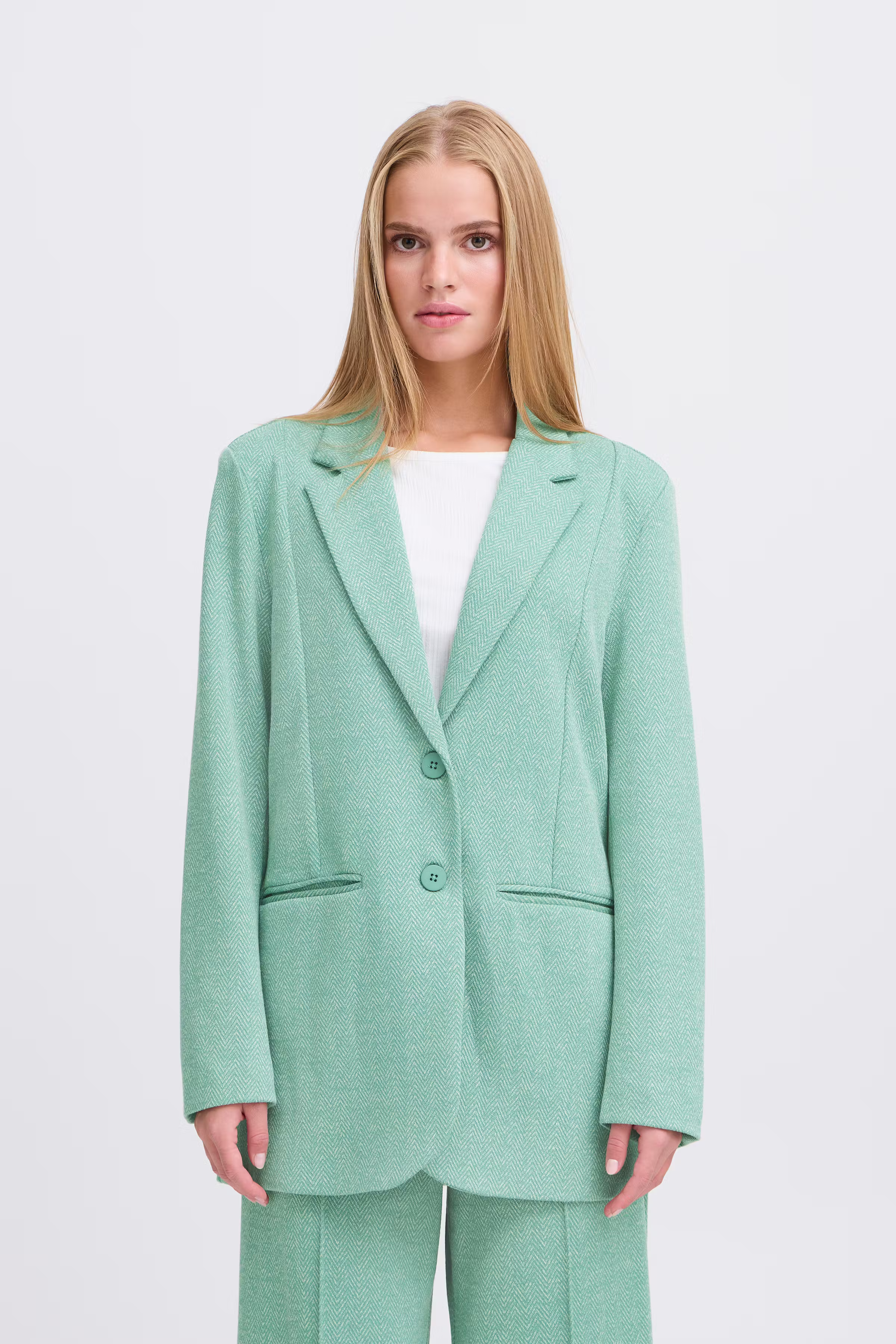 IHKATE JACQUARD OVERSIZE Blazer LOOKBOOK FRONT 20121605-204260