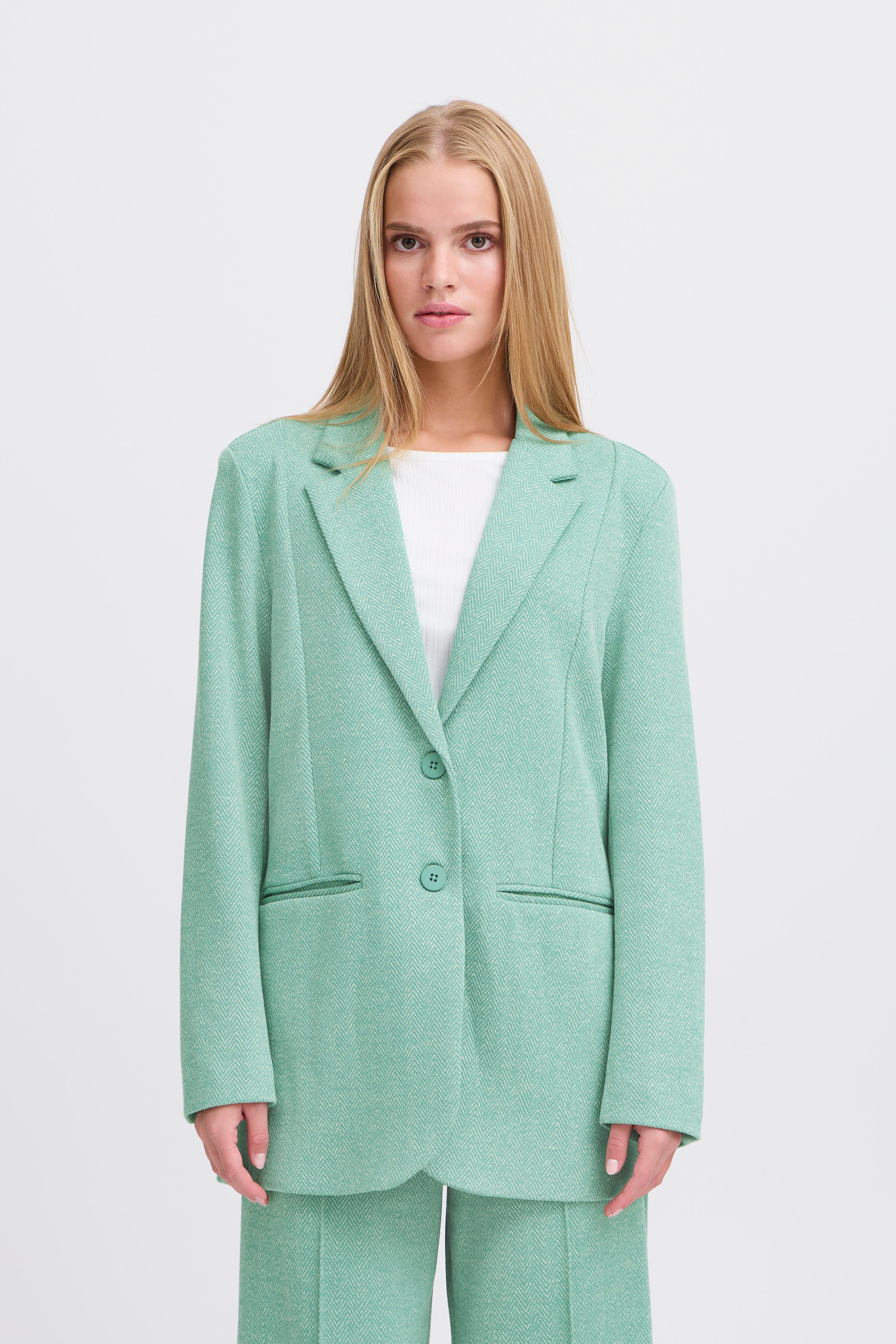 IHKATE JACQUARD OVERSIZE Blazer LOOKBOOK FRONT 20121605-204260