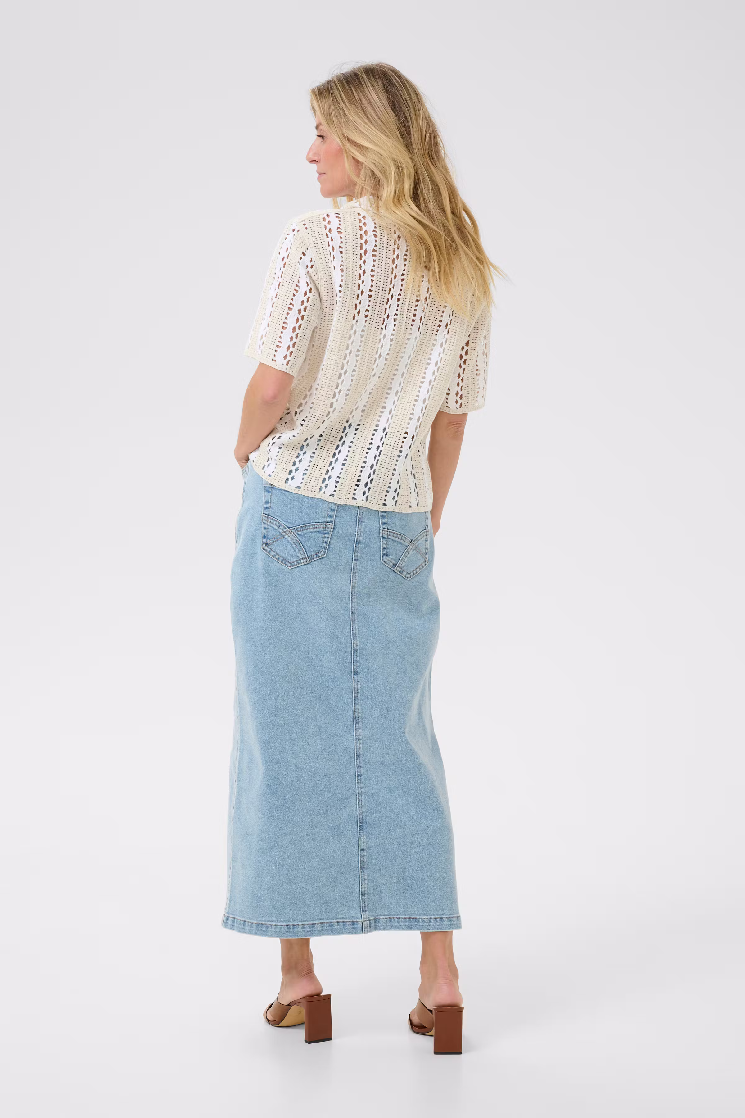 CRHoney Cardigan LOOKBOOK BACK 10613714-107613