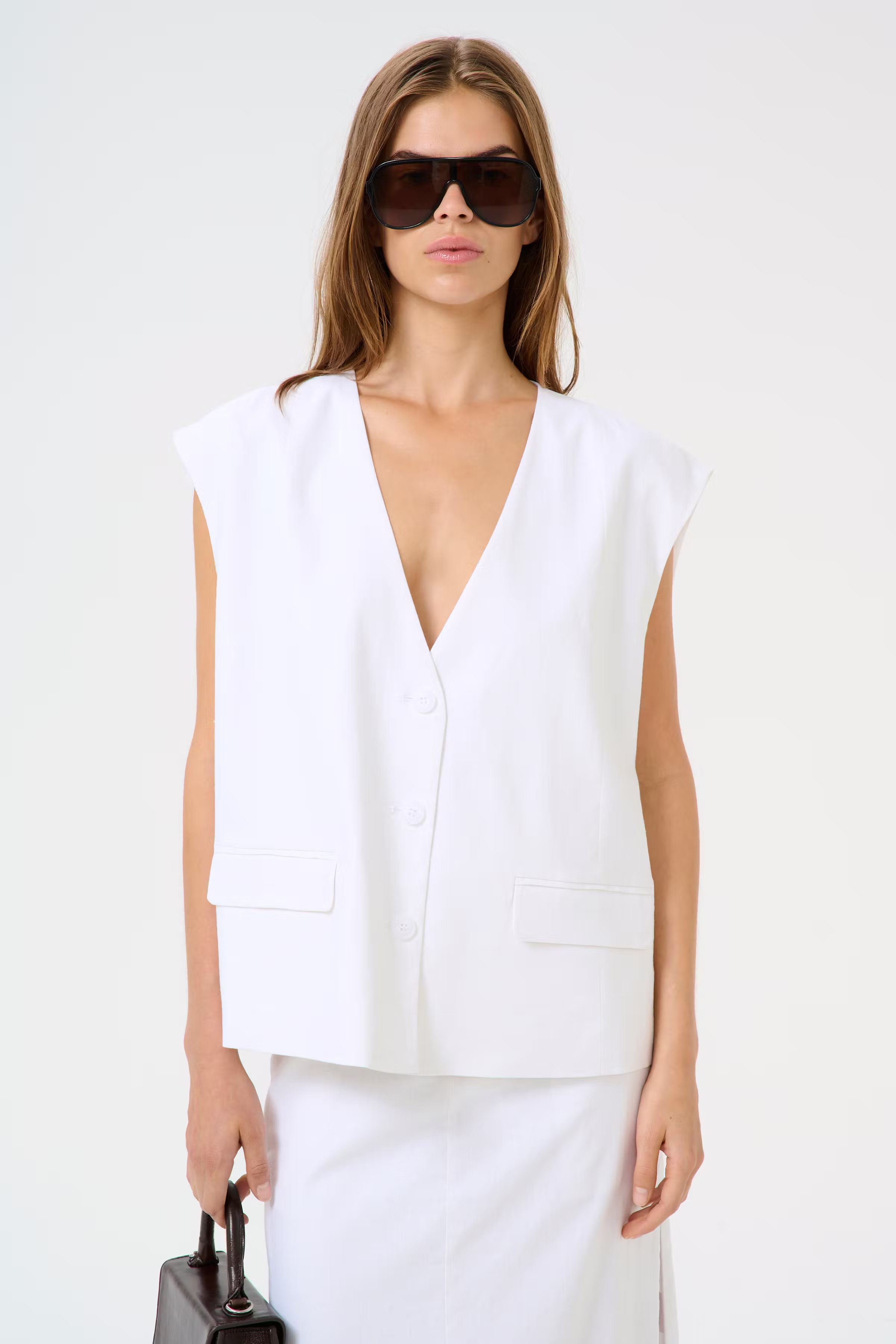 GZizza linen waistcoat LOOKBOOK FRONT 10910239-110601