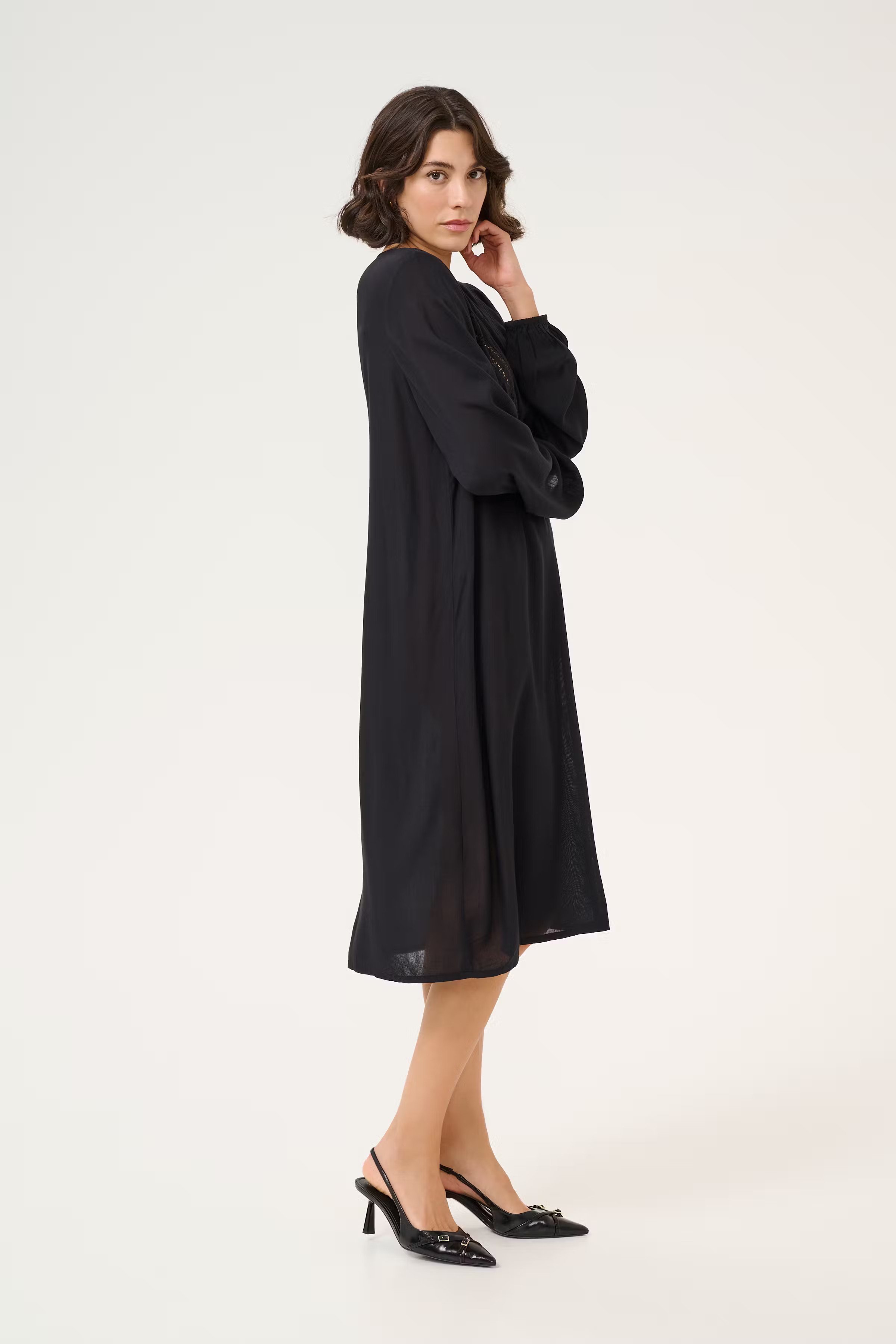 KAellanor Kleid LOOKBOOK FRONT 10510026-100121