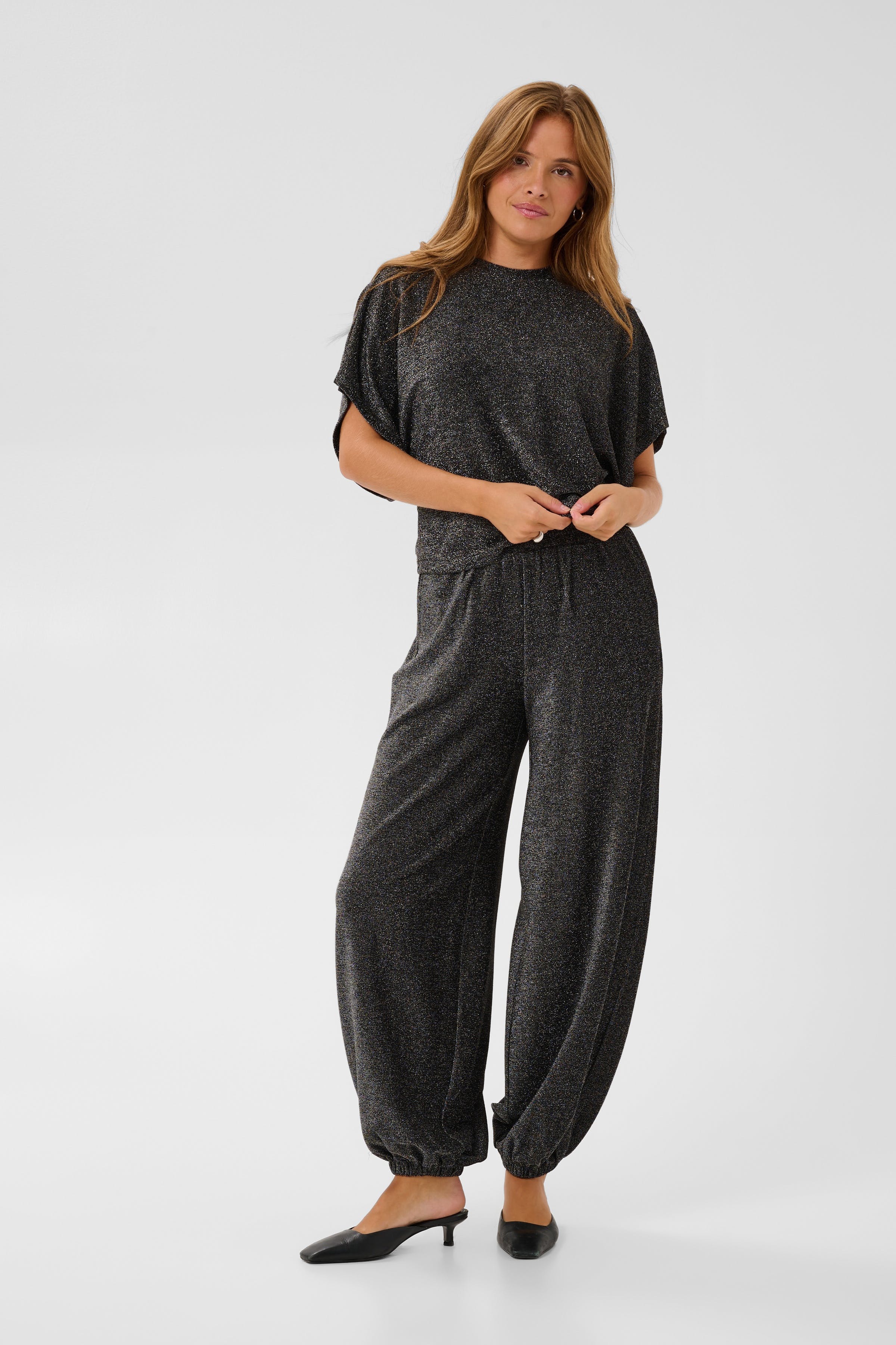 KArebecca Trousers LOOKBOOK FRONT 10512394-110076