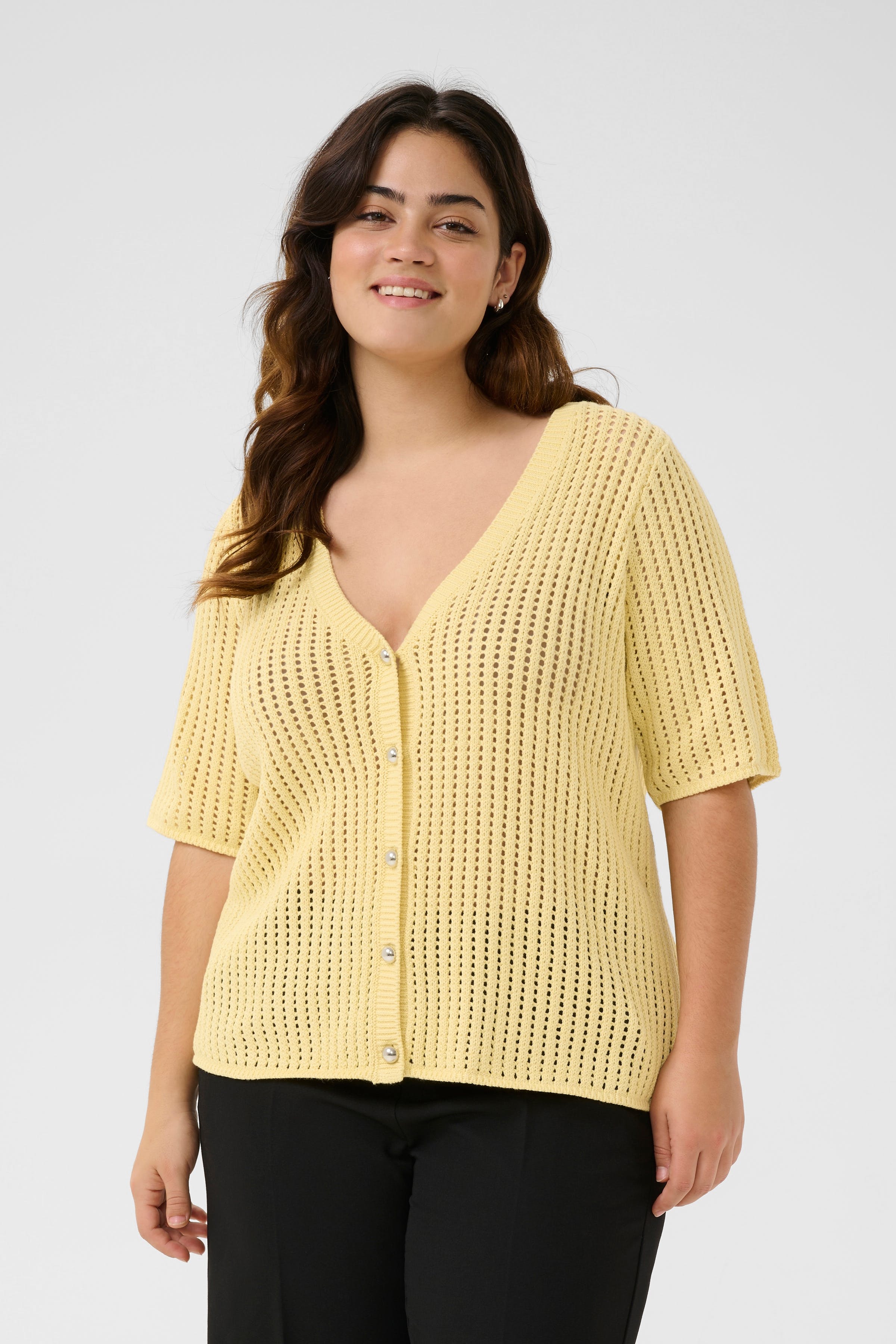 KCsolara Cardigan LOOKBOOK FRONT 10583214-130922