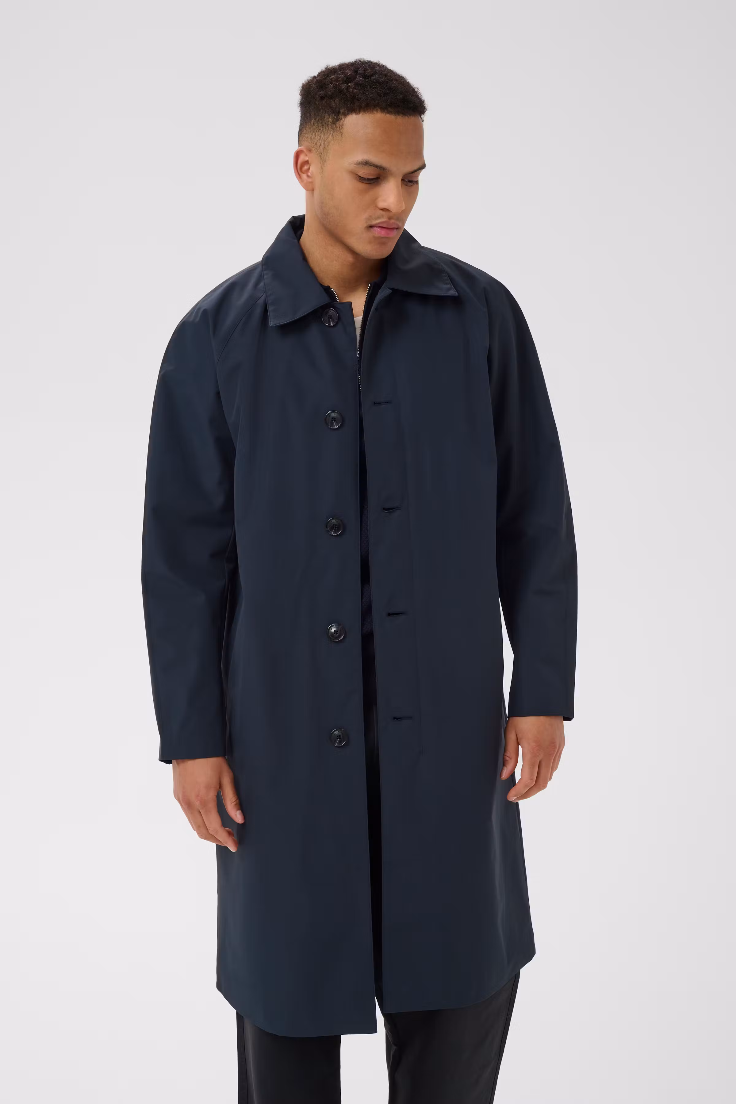 MAelijah Coat LOOKBOOK FRONT 30209491-194011