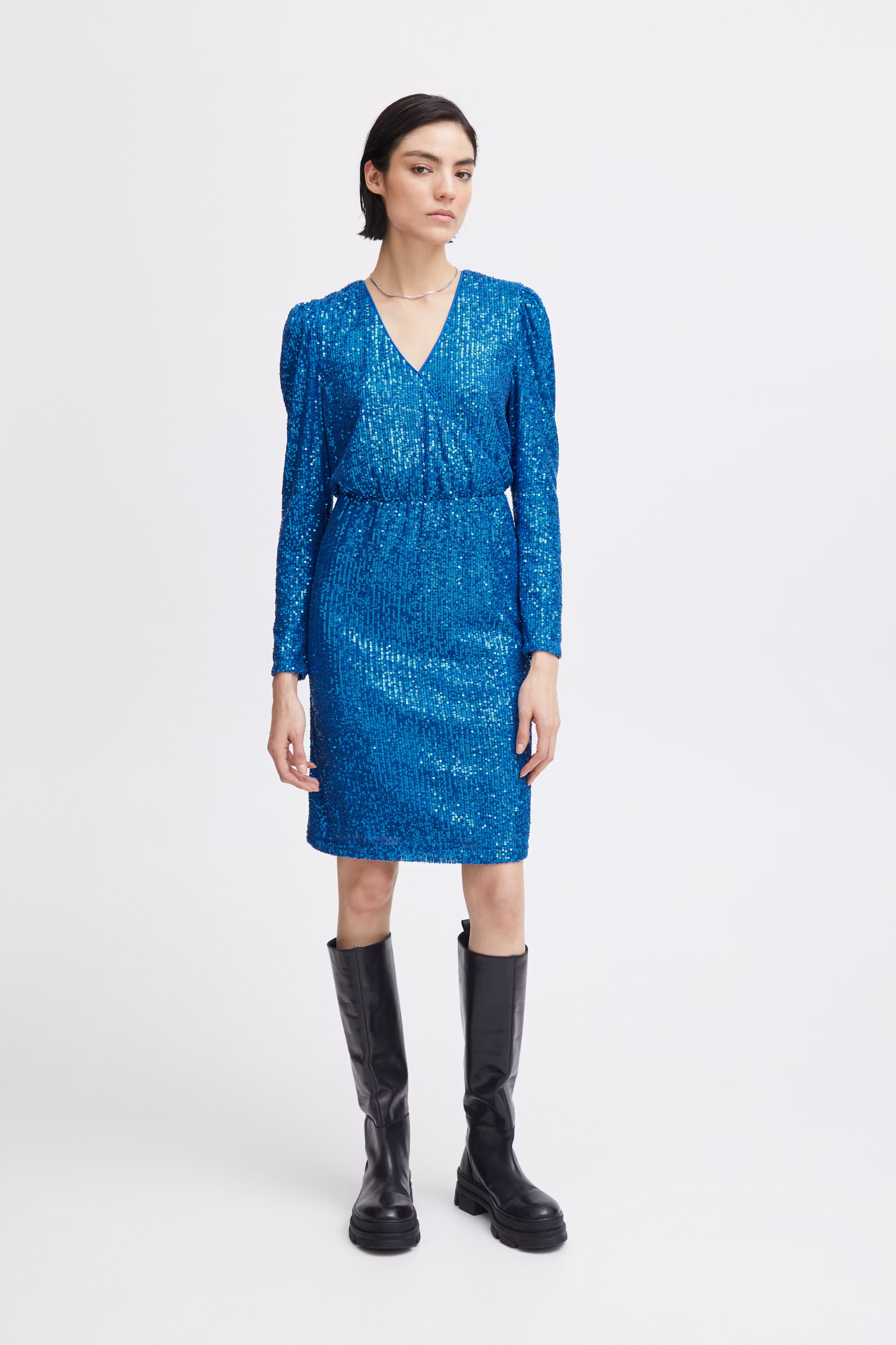 IHFAUCI Kjole LOOKBOOK FRONT 20120060-194045