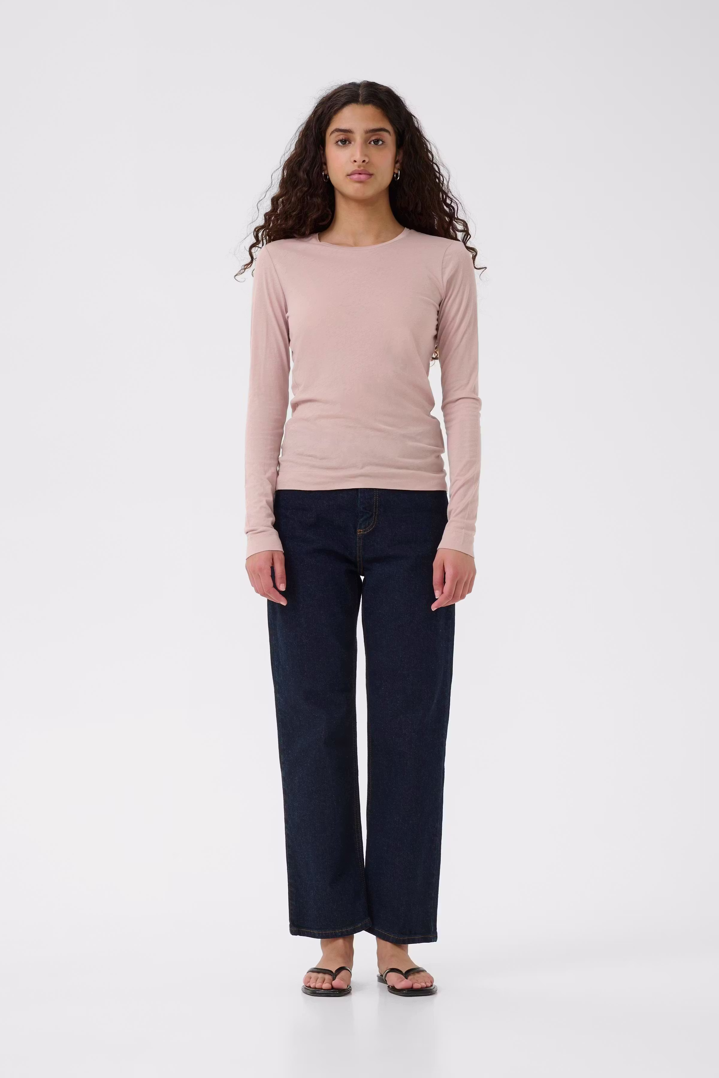 LegendIW Base LS T-shirt LOOKBOOK FRONT 30109349-161509