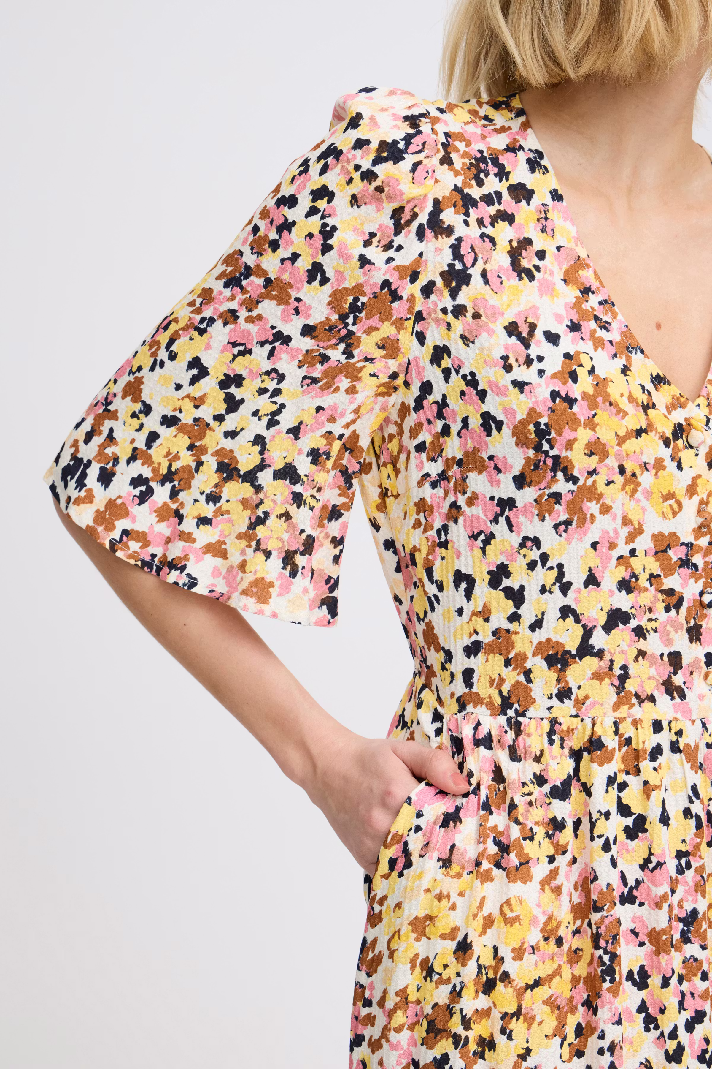 FROLIVA Klänning LOOKBOOK DETAIL 20613662-203062