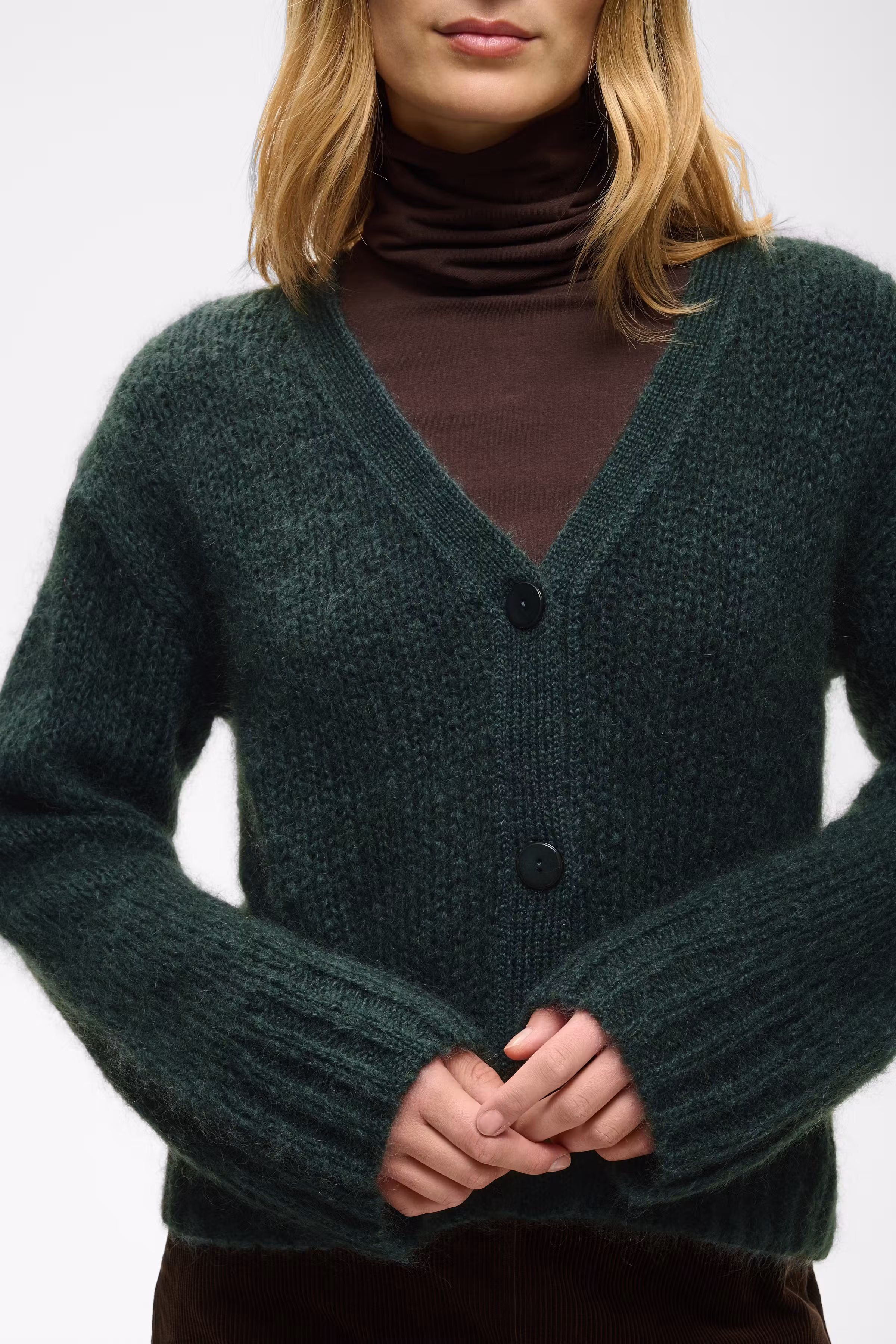 ZendayaPW Cardigan LOOKBOOK DETAIL 30310320-194906