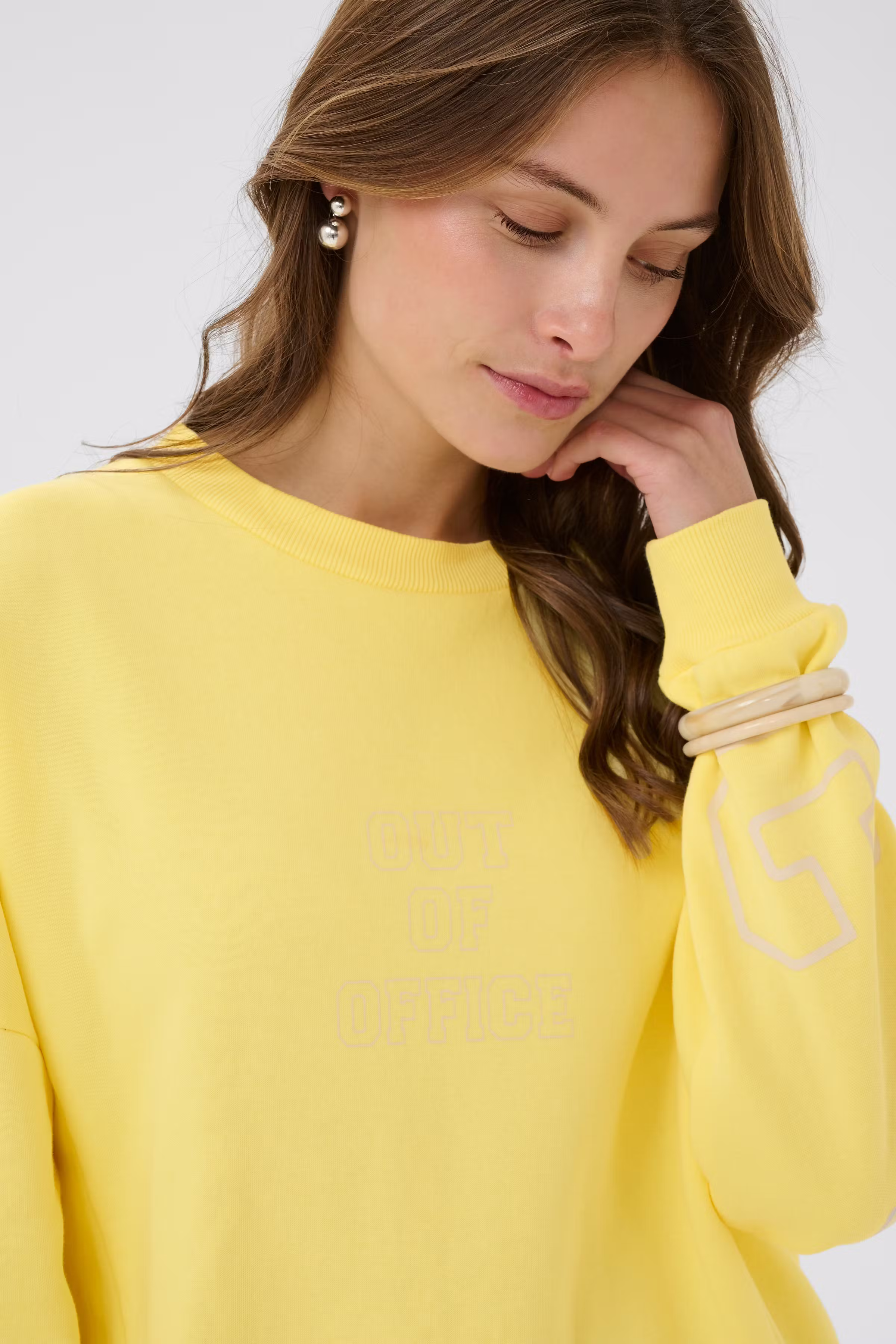 CUangela Sweatshirt LOOKBOOK DETAIL 50112921-120711