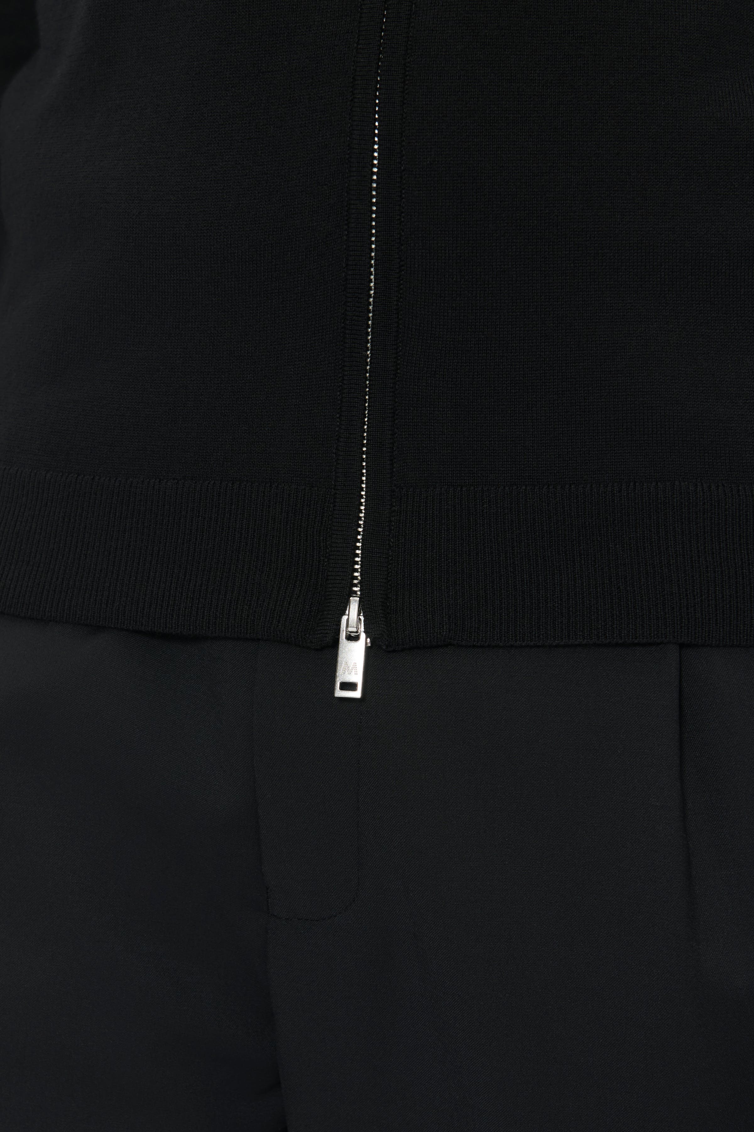 MAmason Merino Cardigan LOOKBOOK DETAIL 30204879-300275