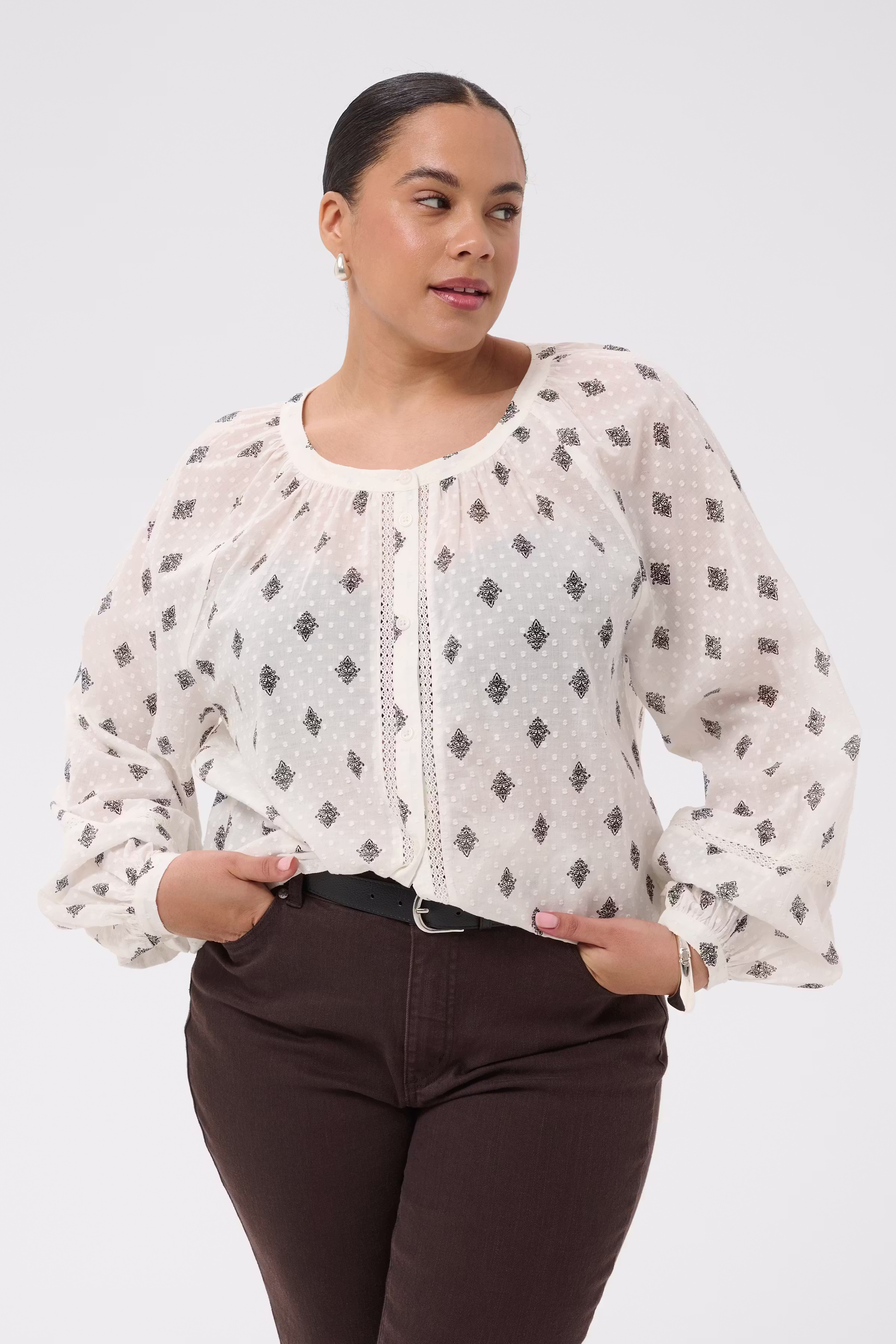 KCwily Shirt LOOKBOOK FRONT 10584236-109528