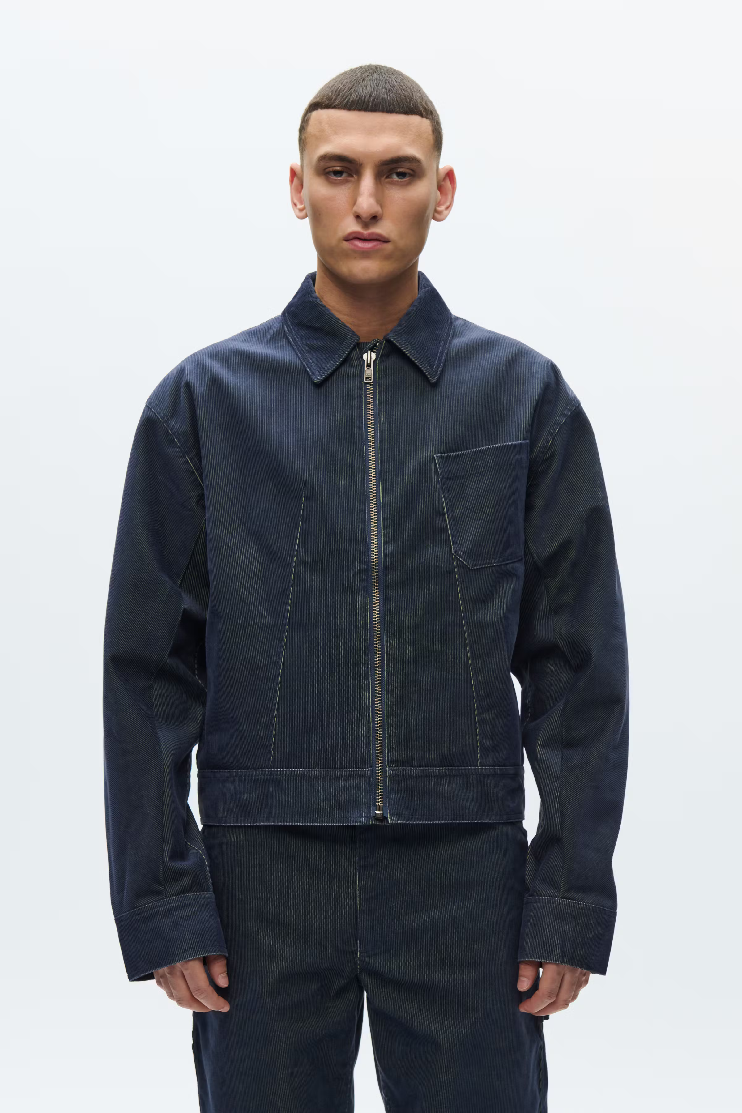 WWTwisted LOOKBOOK FRONT 30250384-W8228