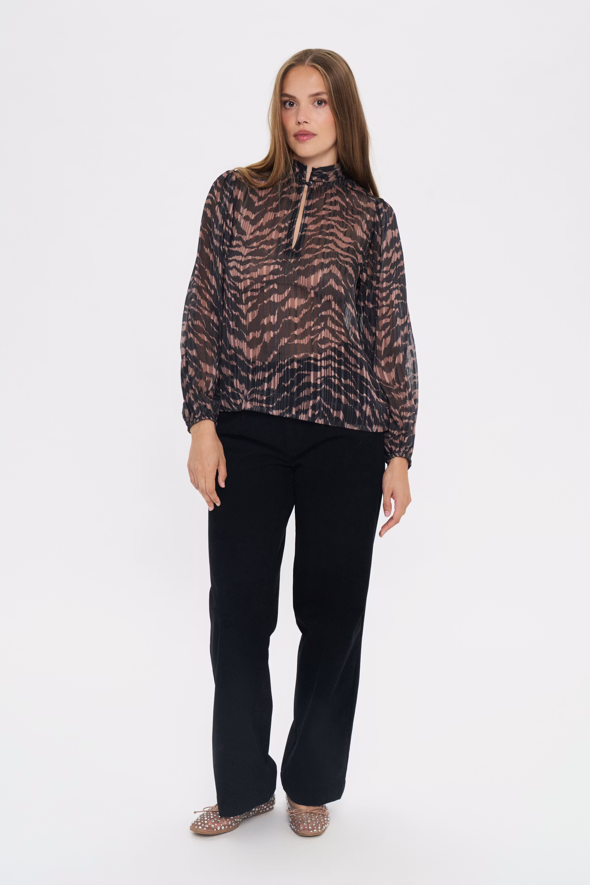 NestaSZ Blouse LOOKBOOK FRONT 30514571-304346