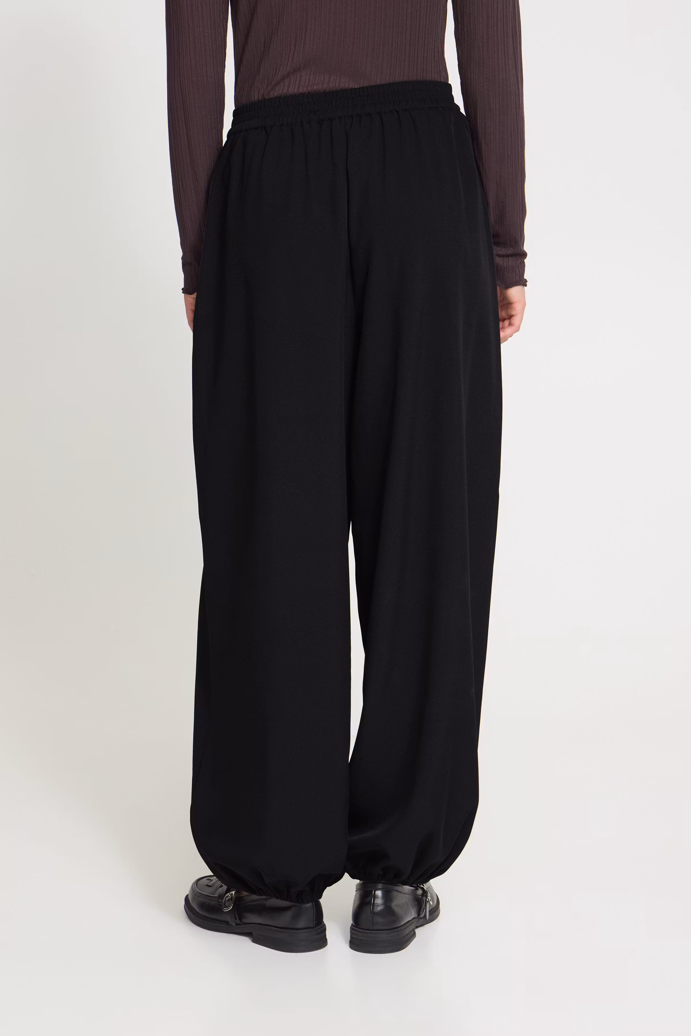 IHFAVA Bukser LOOKBOOK BACK 20126688-194008