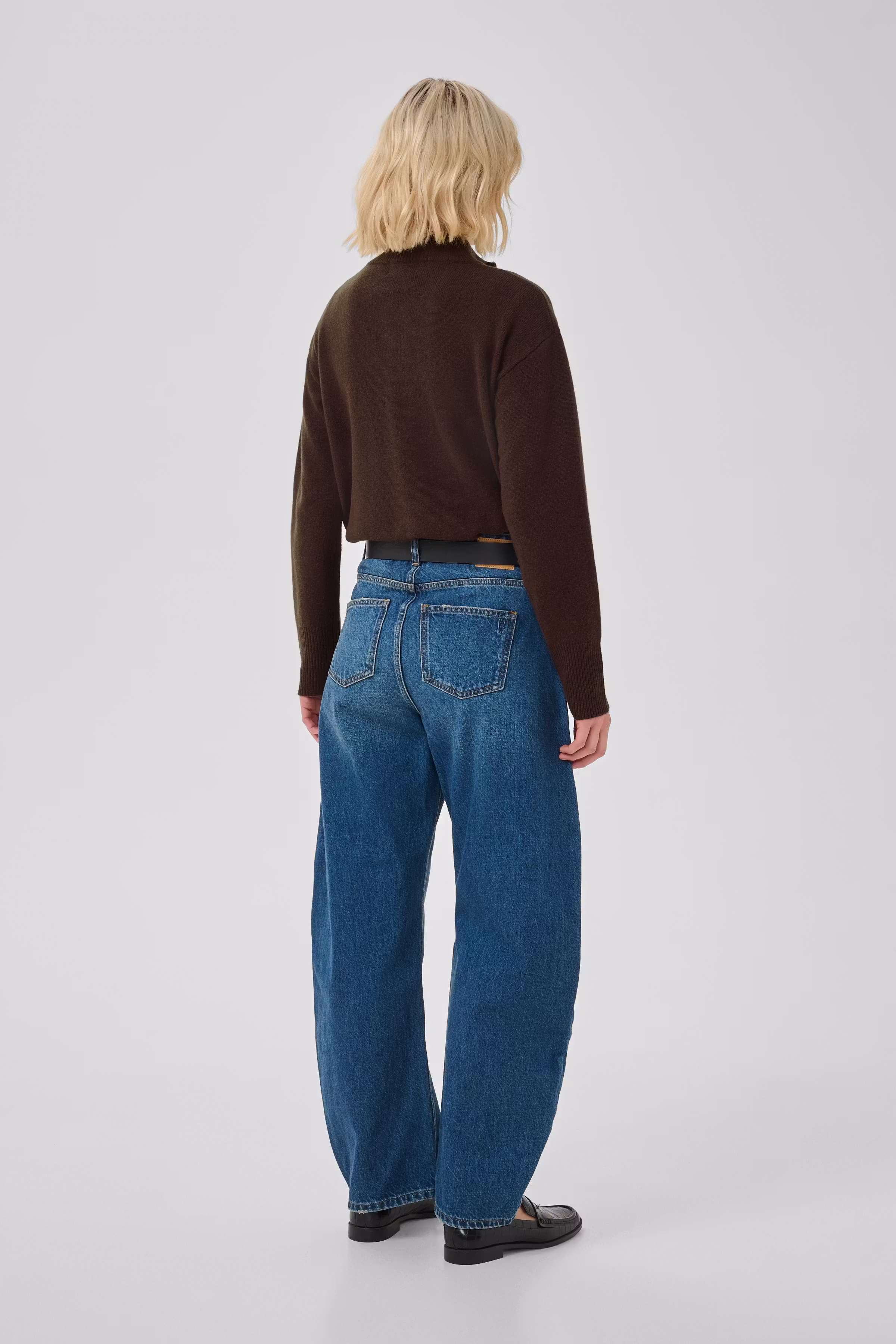 MWTracy Pullover LOOKBOOK BACK 10705878-191119