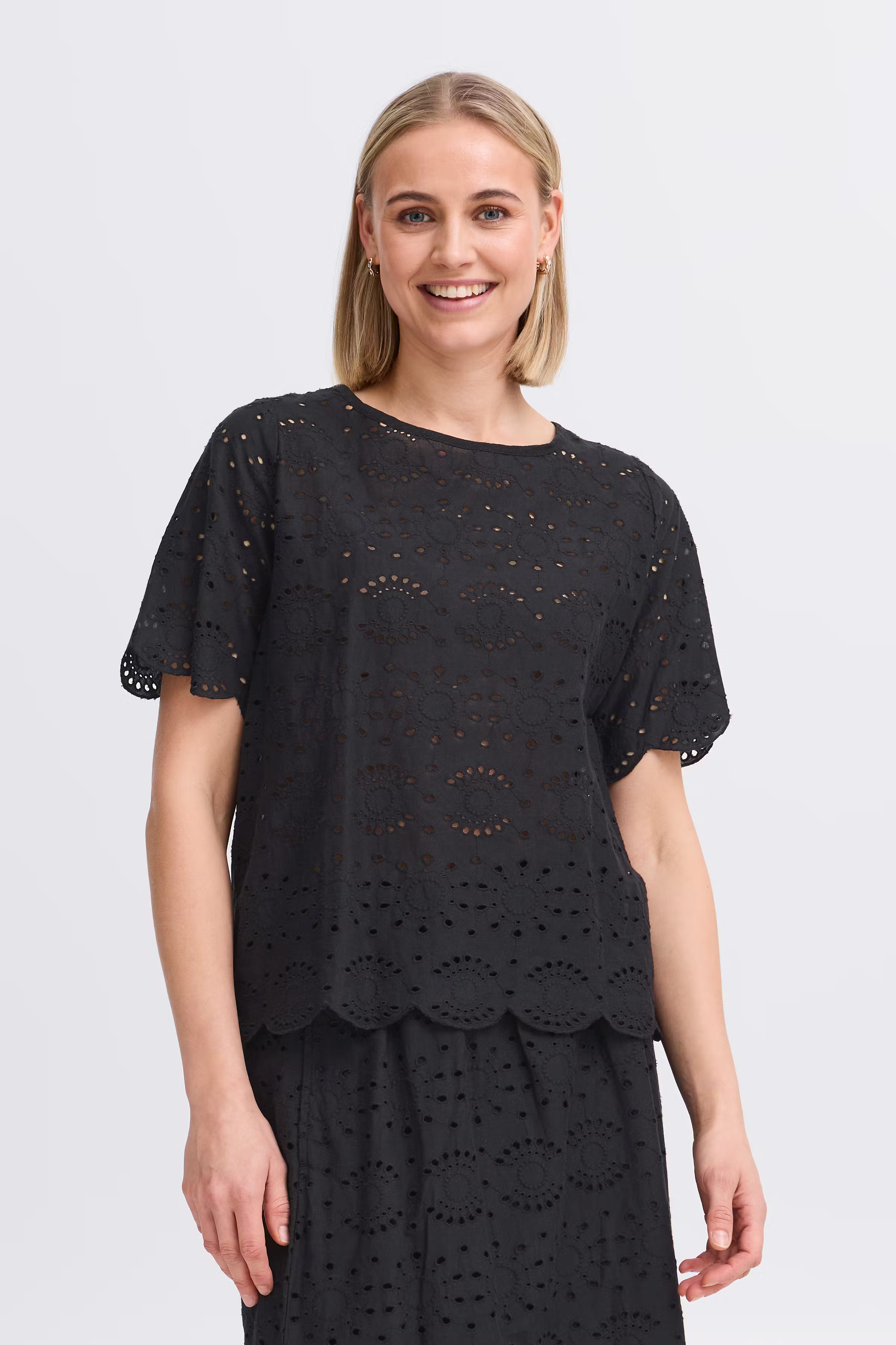 FRANGIE Bluse LOOKBOOK FRONT 20615693-200113