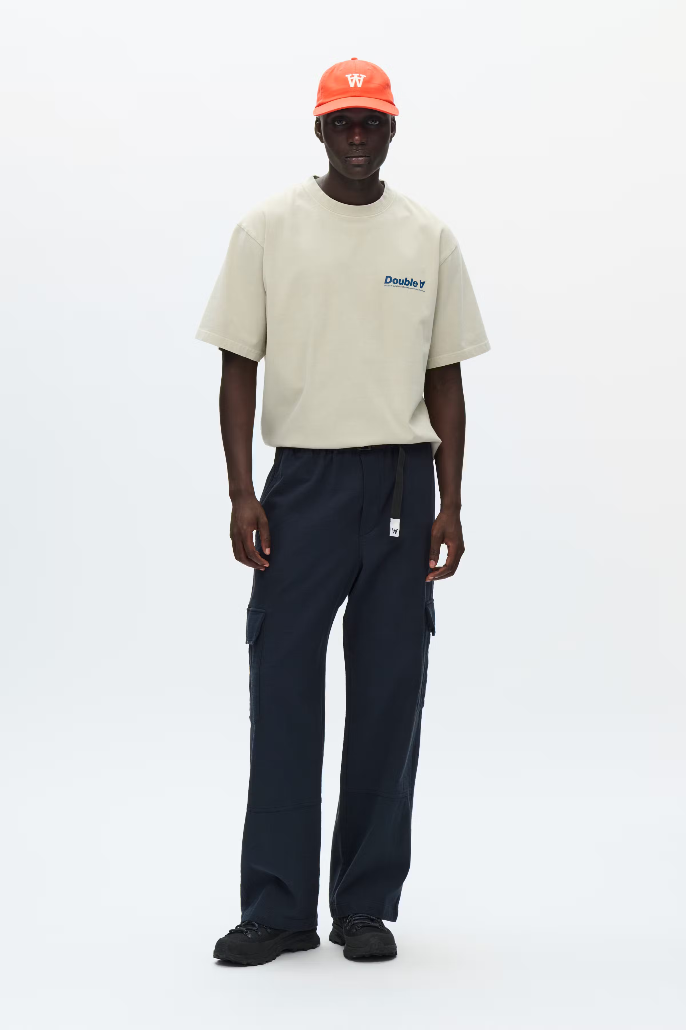 WWRobert Bukser LOOKBOOK FRONT 30251943-194011