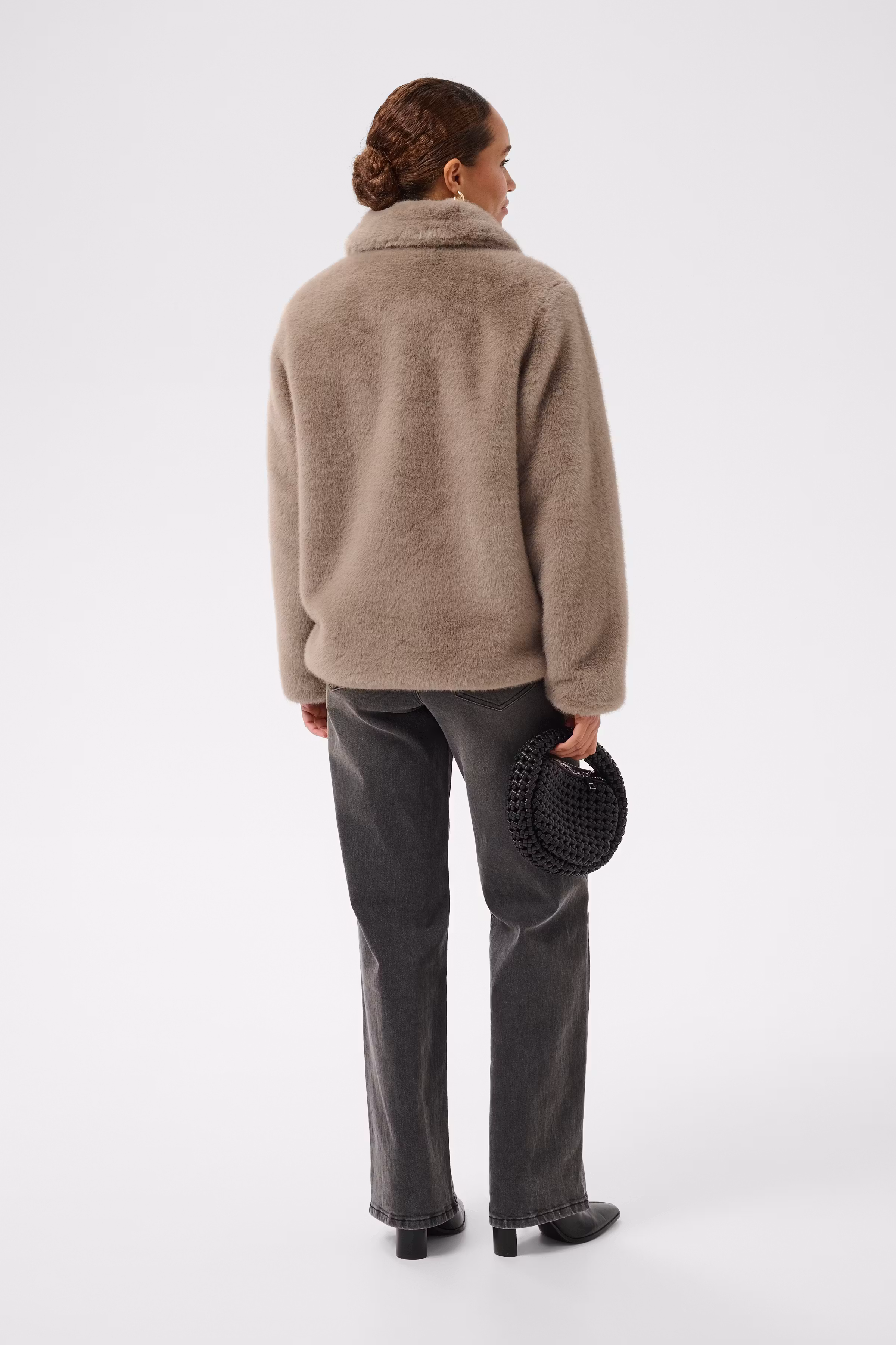 KArosa Outerwear LOOKBOOK BACK 10511864-170808