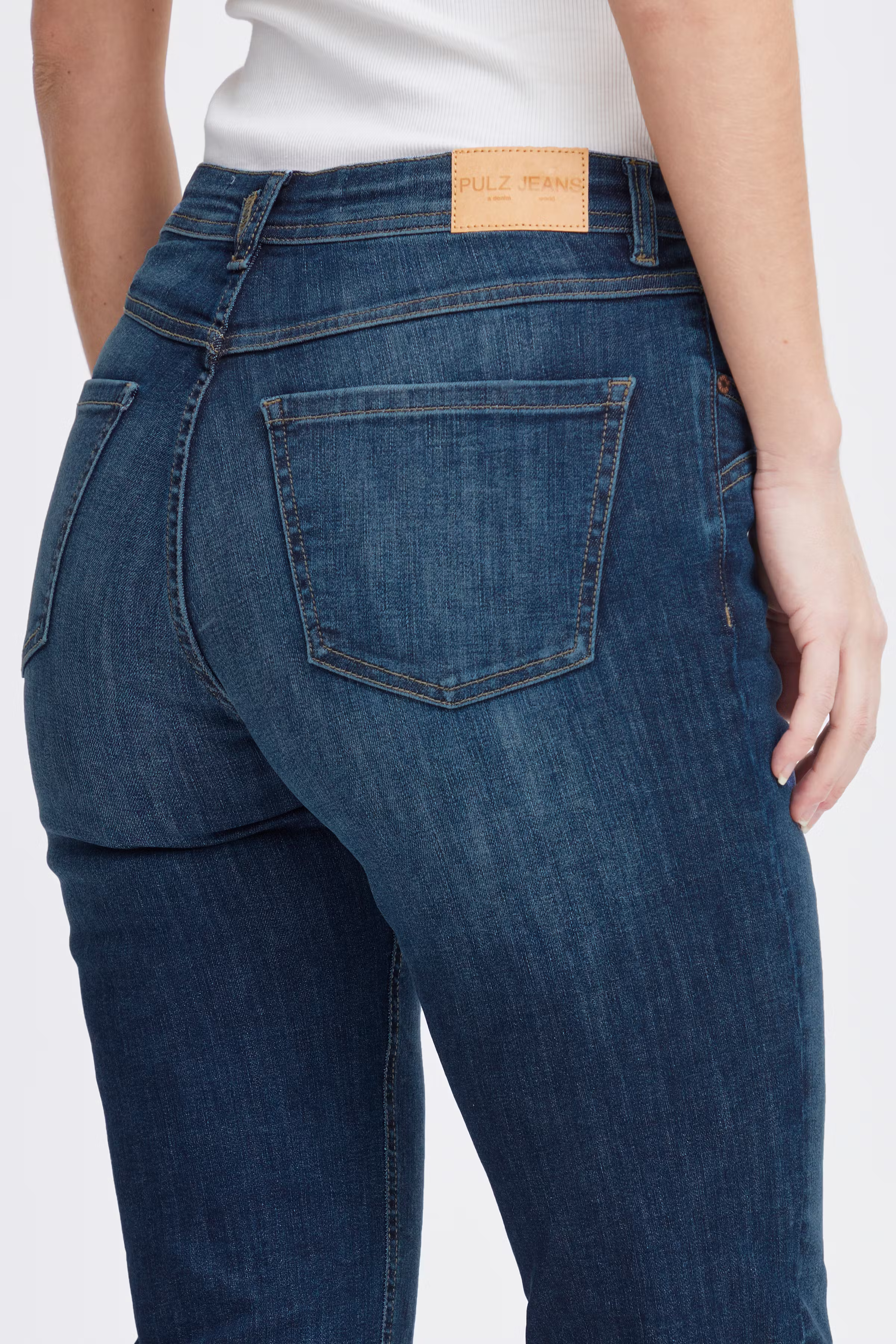 PZKATJA HW CAPRI LOOKBOOK DETAIL 50208245-200002