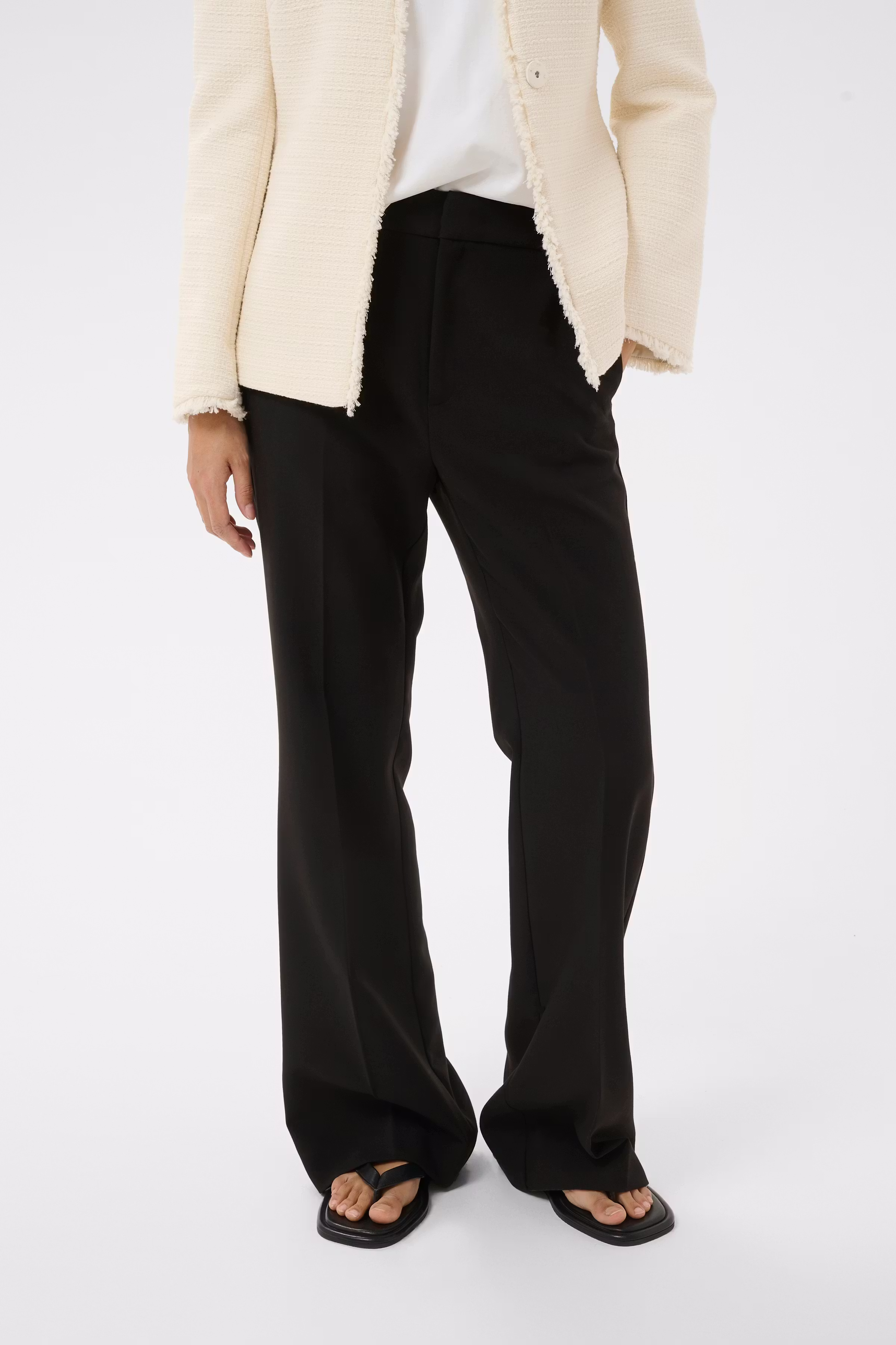 BryelleIW Bootcut Byxor LOOKBOOK FRONT 30110992-194008