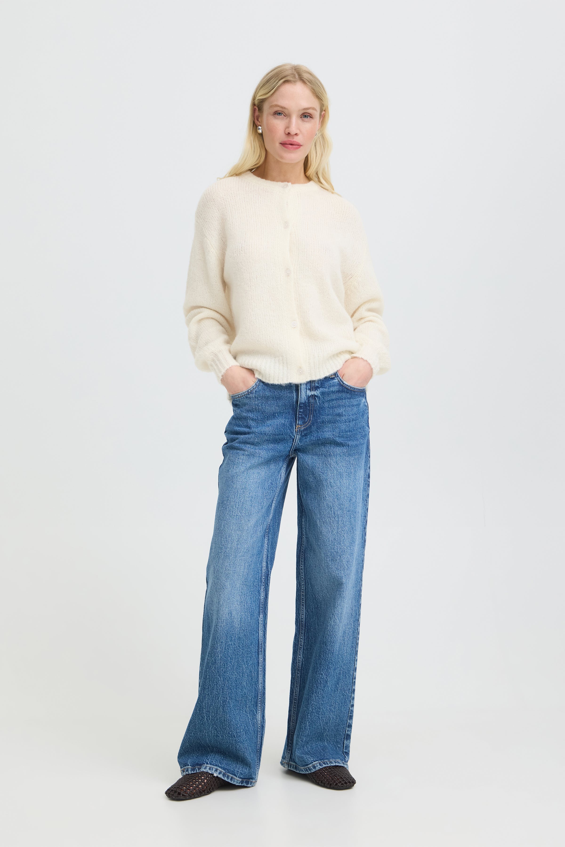 BYOTIA Cardigan LOOKBOOK FRONT 20819108-130905