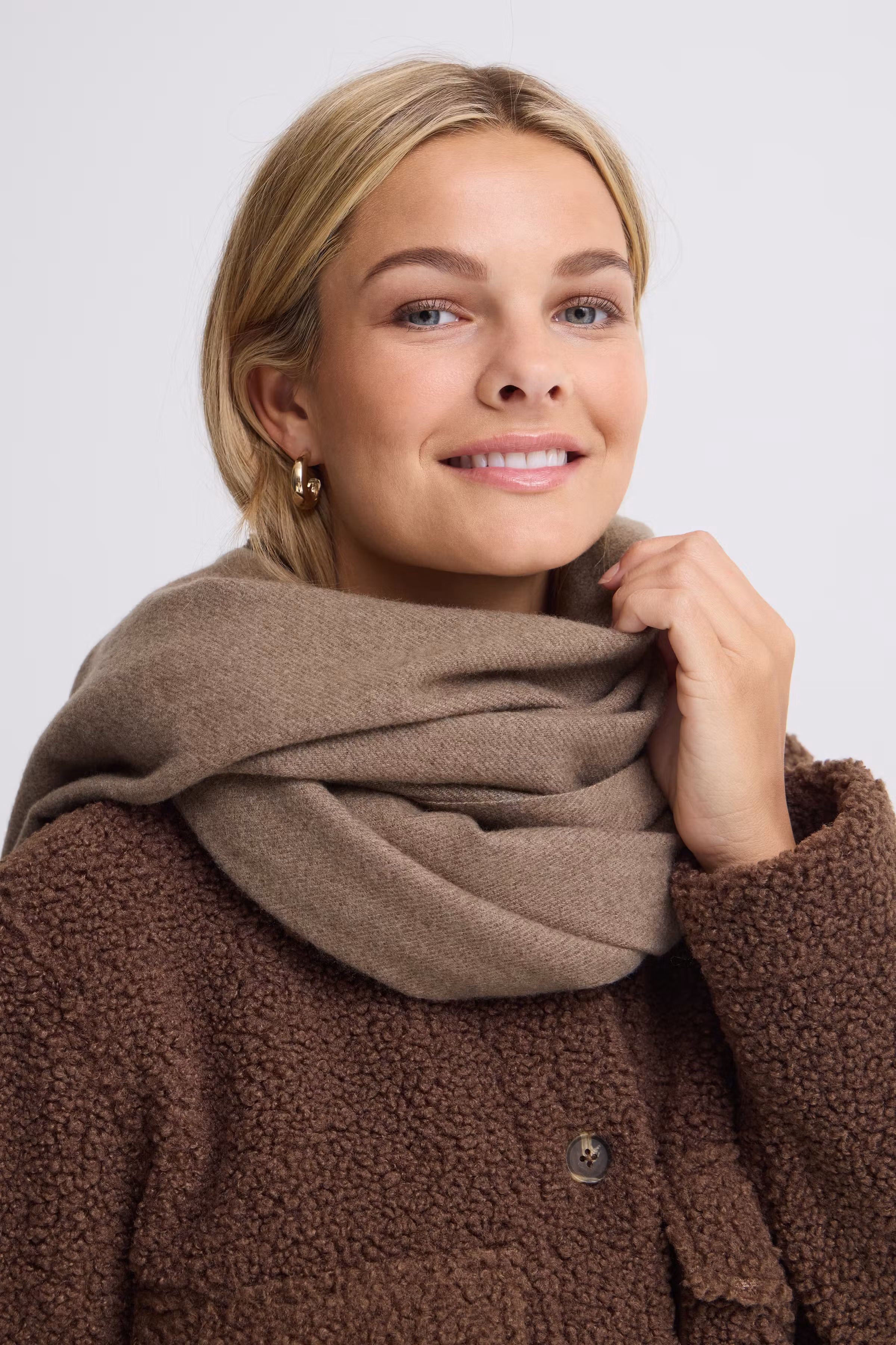 FRPASMIRA Tørklæde LOOKBOOK DETAIL 20616170-1909161