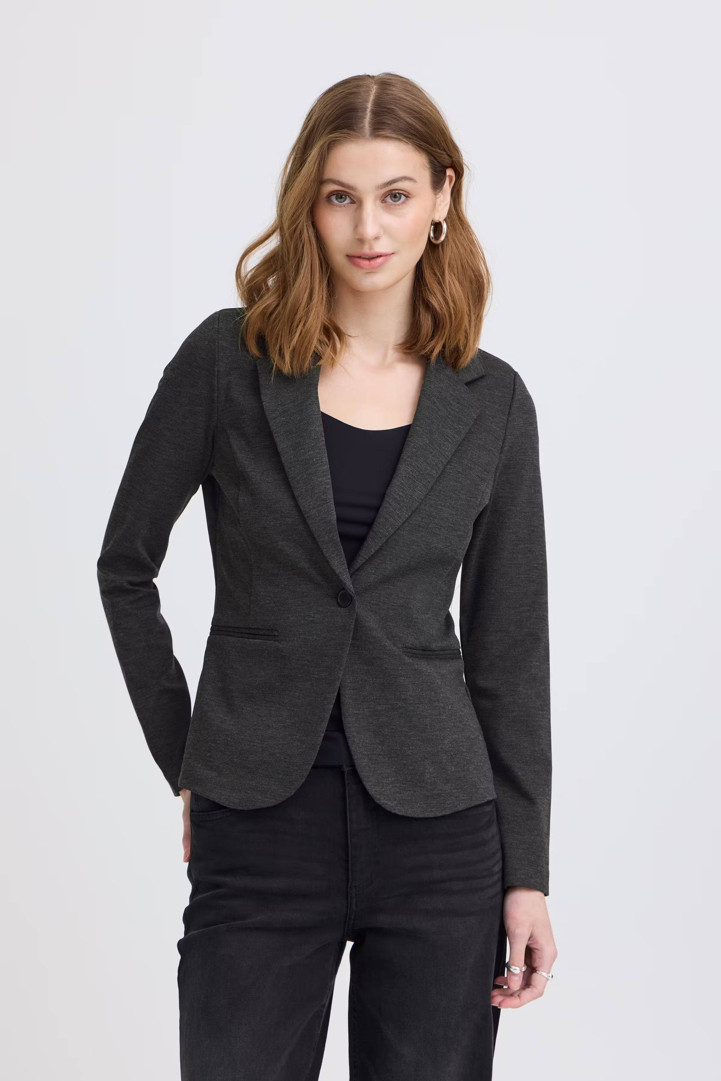 KateIH blazer LOOKBOOK FRONT 20101801-10021