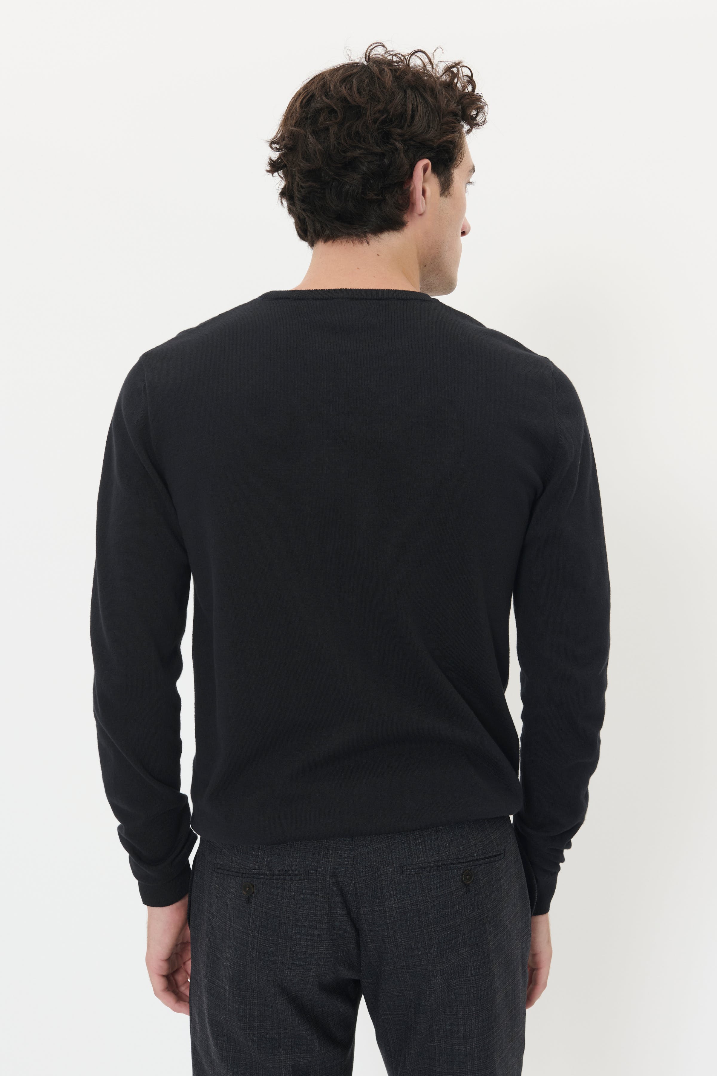 MAJones Pullover LOOKBOOK BACK 30206425-300275