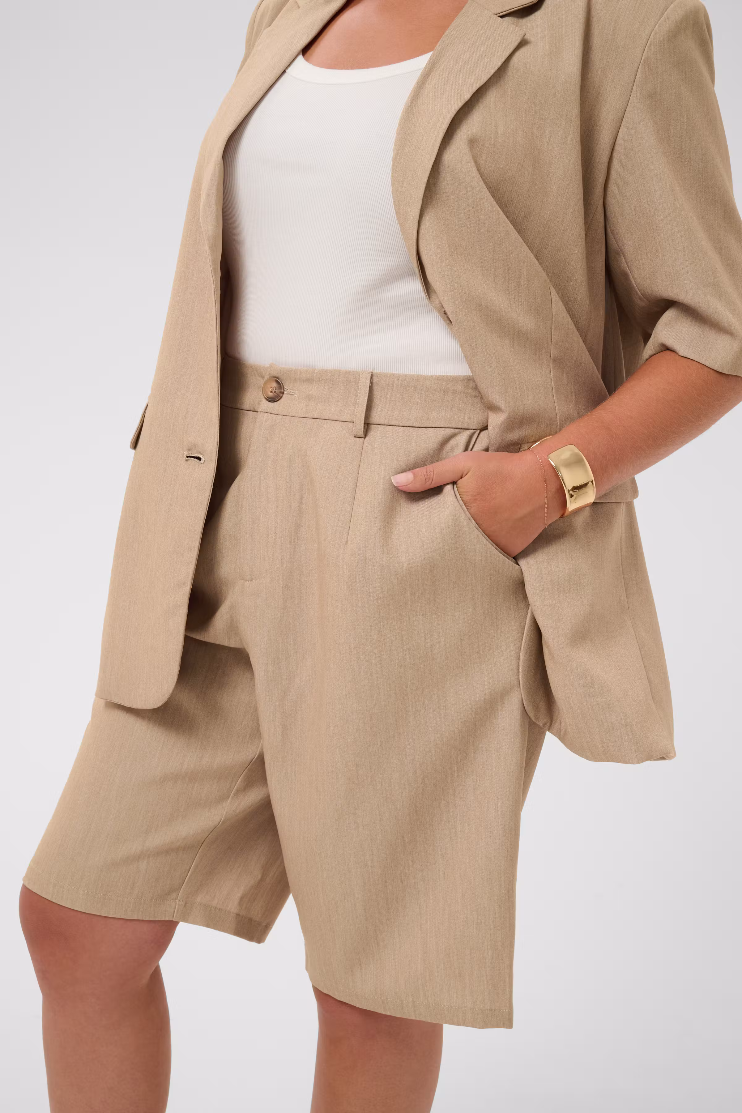 KCjulia Shorts LOOKBOOK DETAIL 10584931-1000760