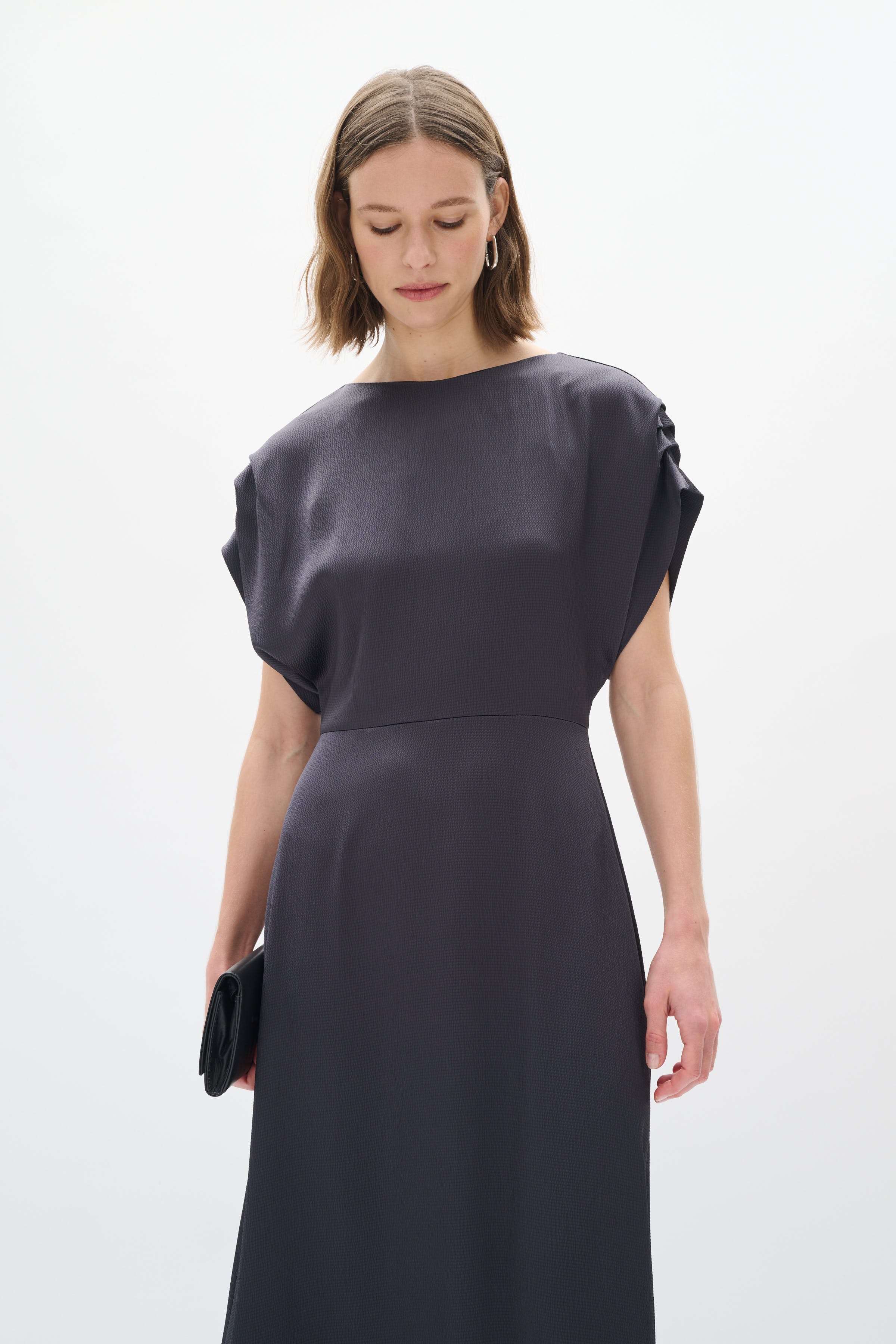 DakariIW Kjole LOOKBOOK FRONT 30110837-193908