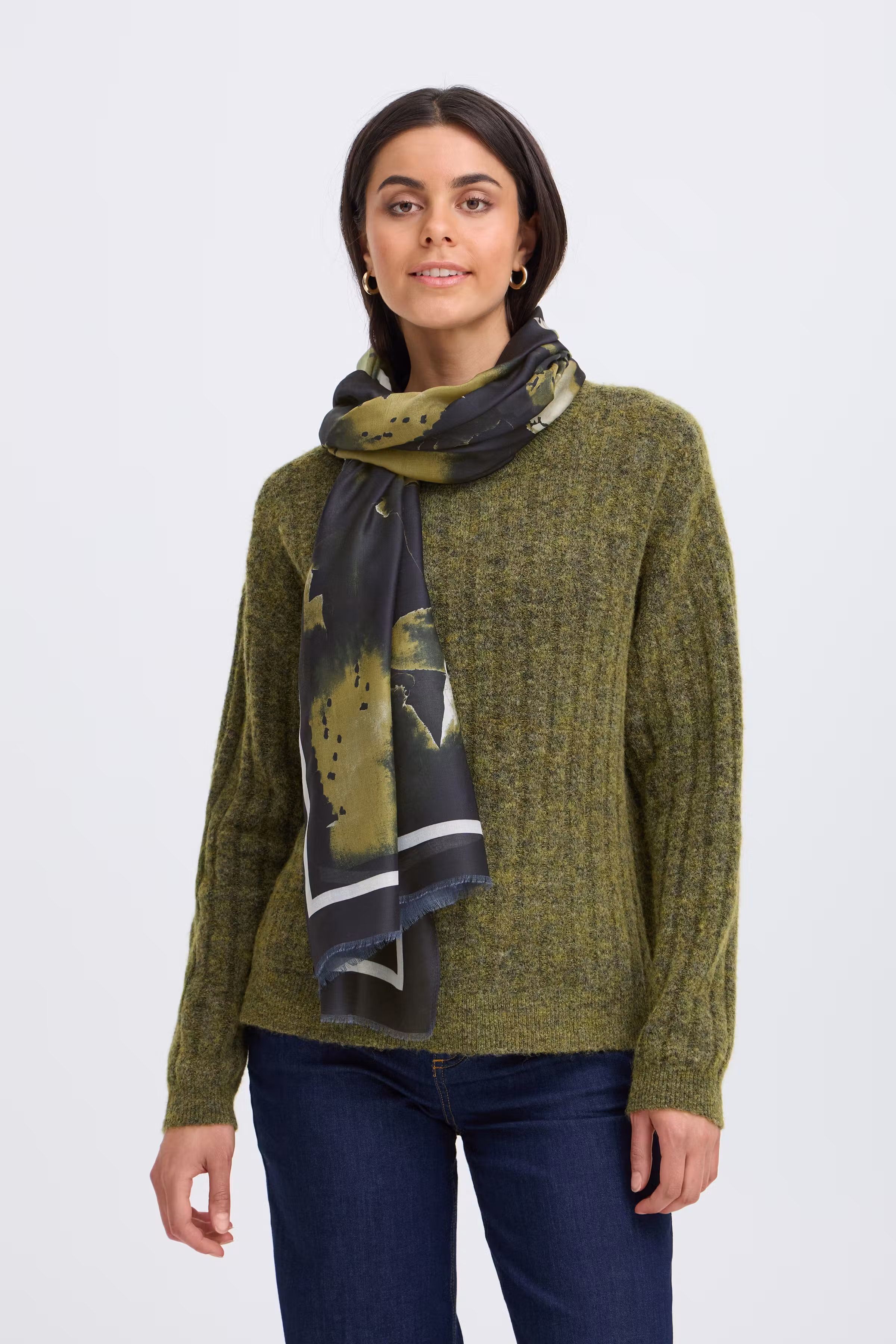 FRSANNI Scarf LOOKBOOK FRONT 20617647-900012297