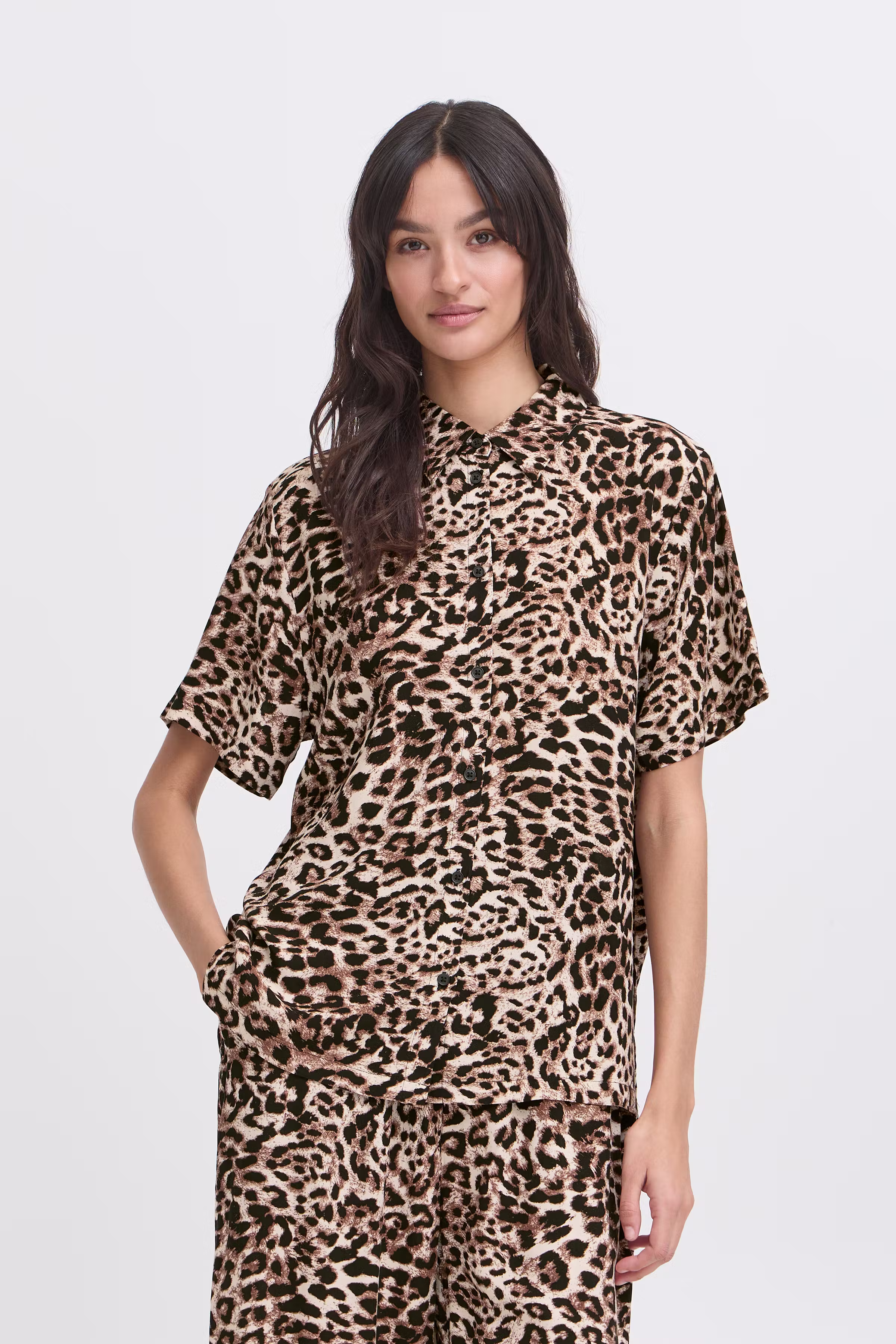 BYMMJOELLA Skjorte LOOKBOOK FRONT 20814527-204522
