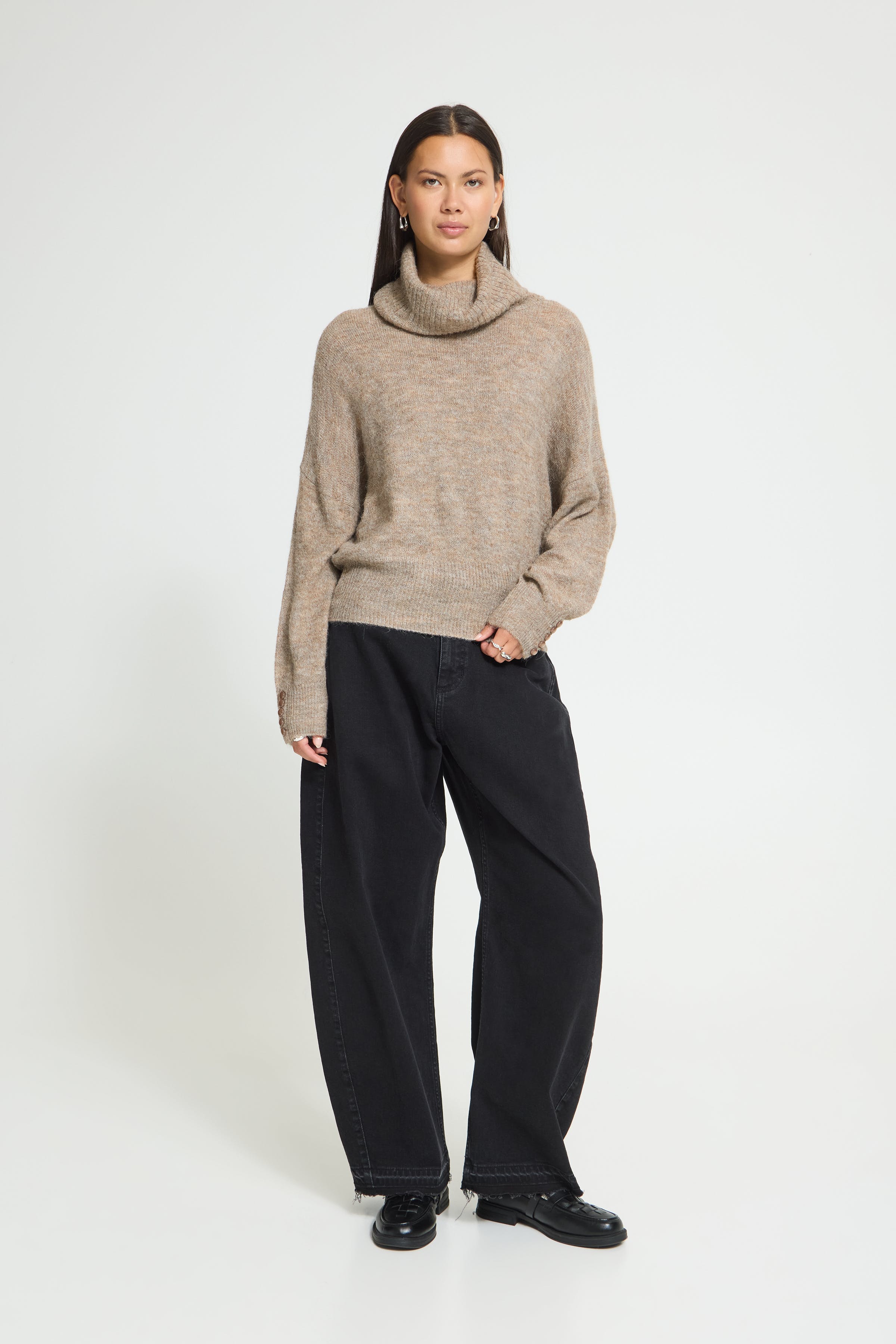 IHKAMARA Pullover LOOKBOOK FRONT 20121996-171212