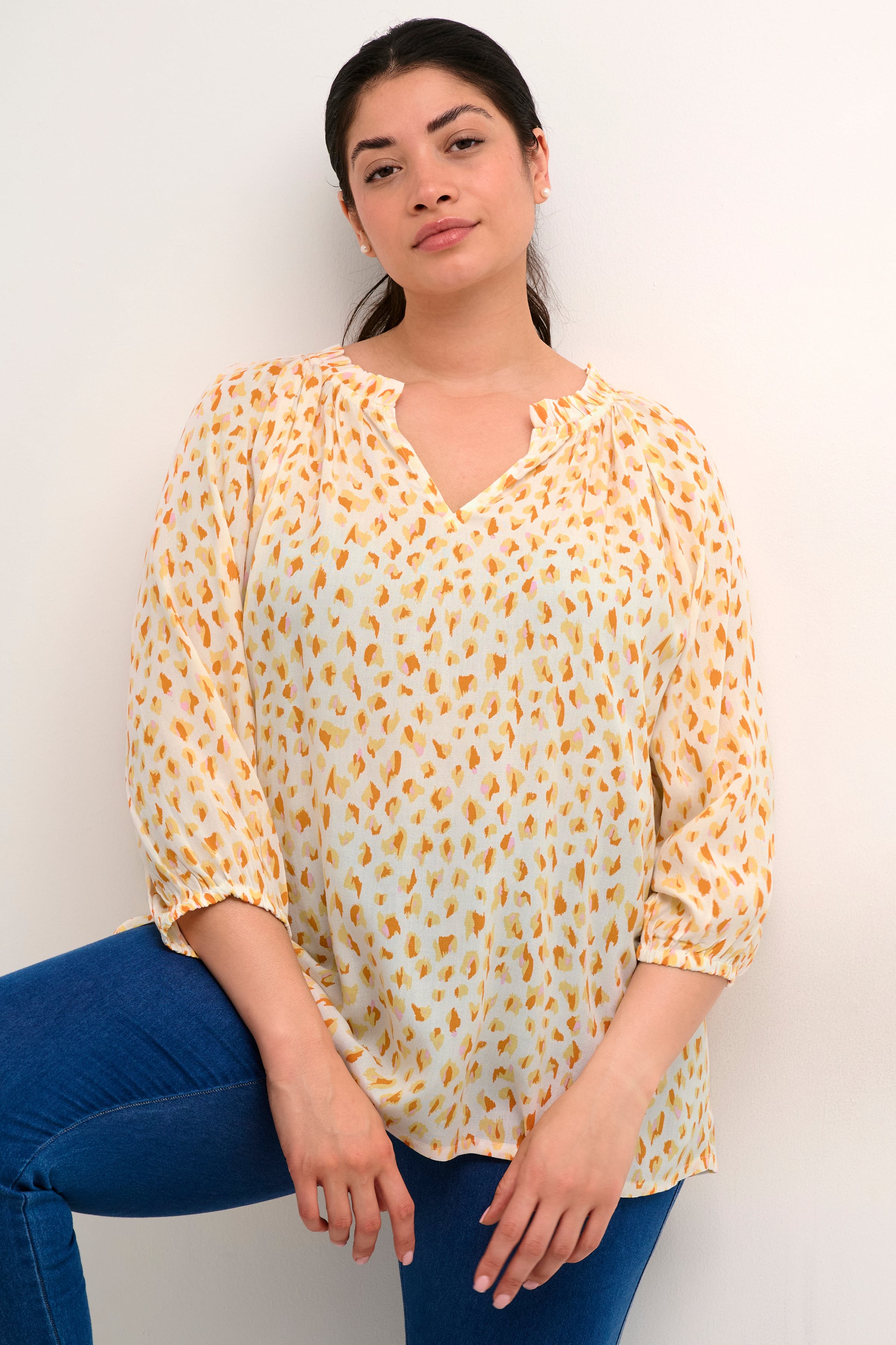 KCsigrida Blouse LOOKBOOK DETAIL 10582842-103451