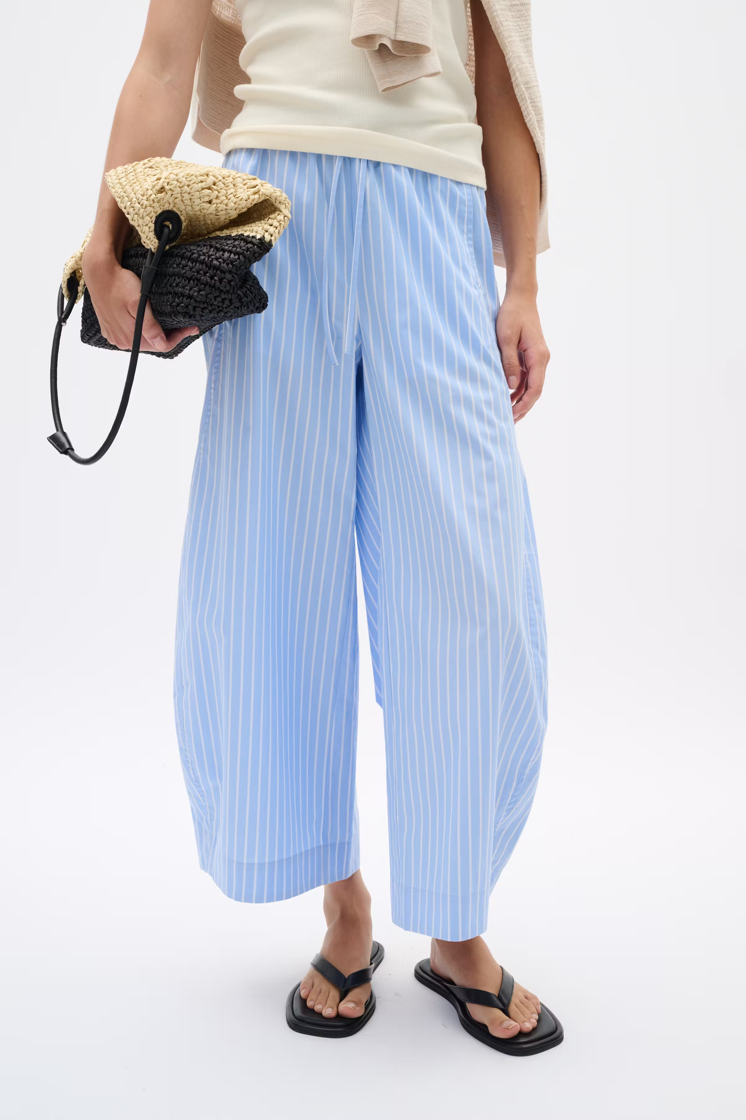 RAELYNNIW Trousers LOCATION NONE 30112745-900007448