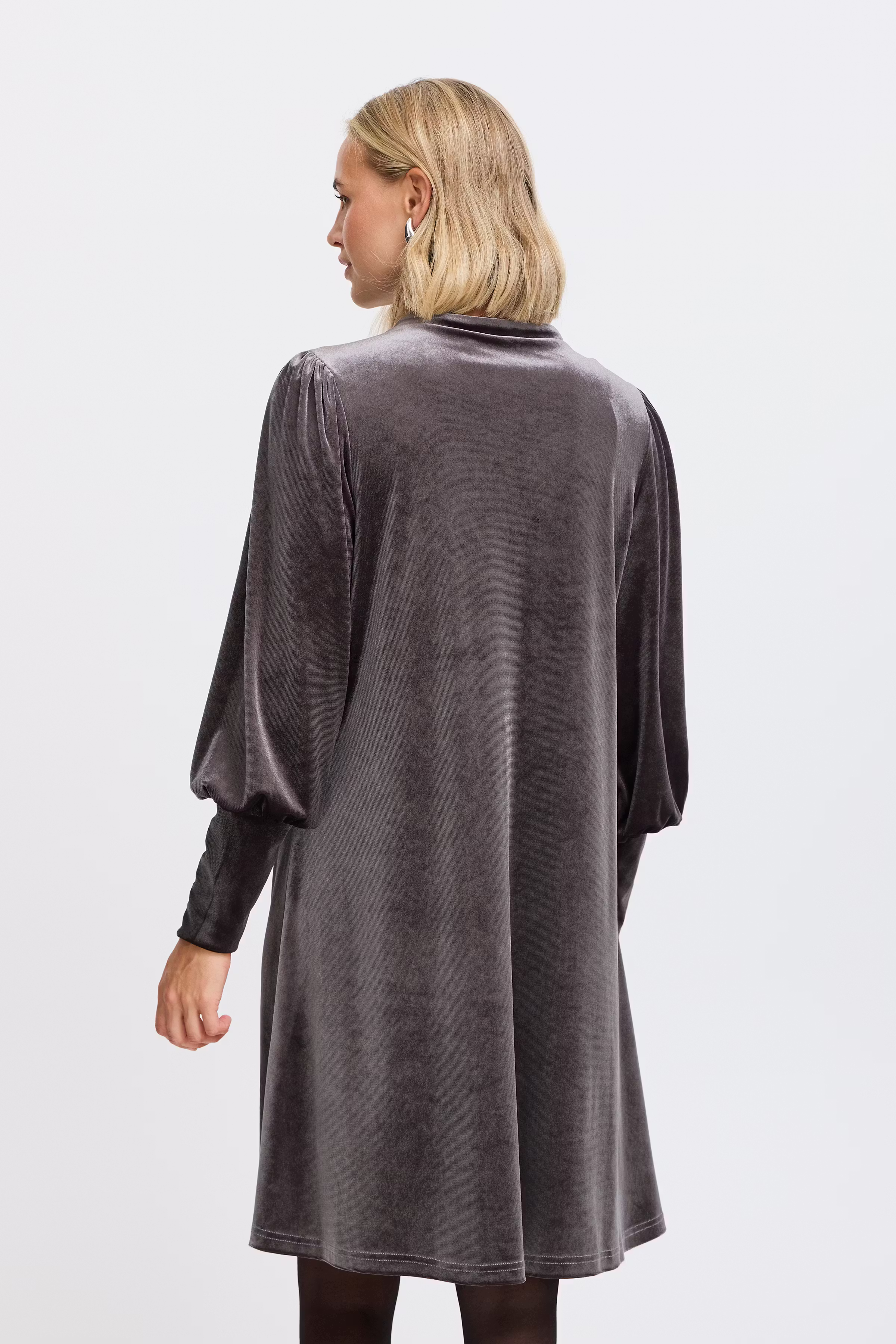 FRCASSANDRA Kjole LOOKBOOK BACK 20615051-191101