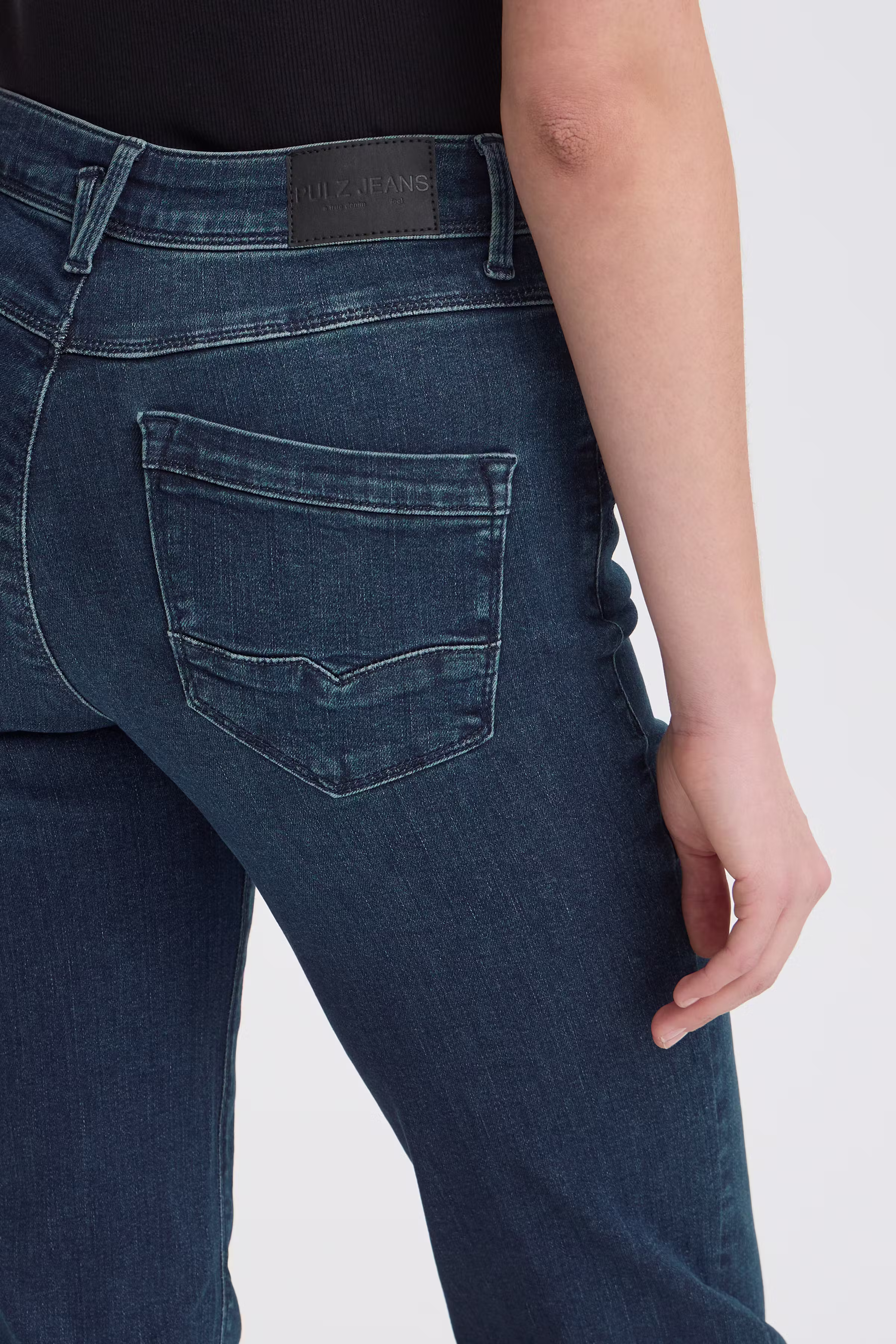 PZKAROLINA Jeans LOOKBOOK DETAIL 50210530-200002