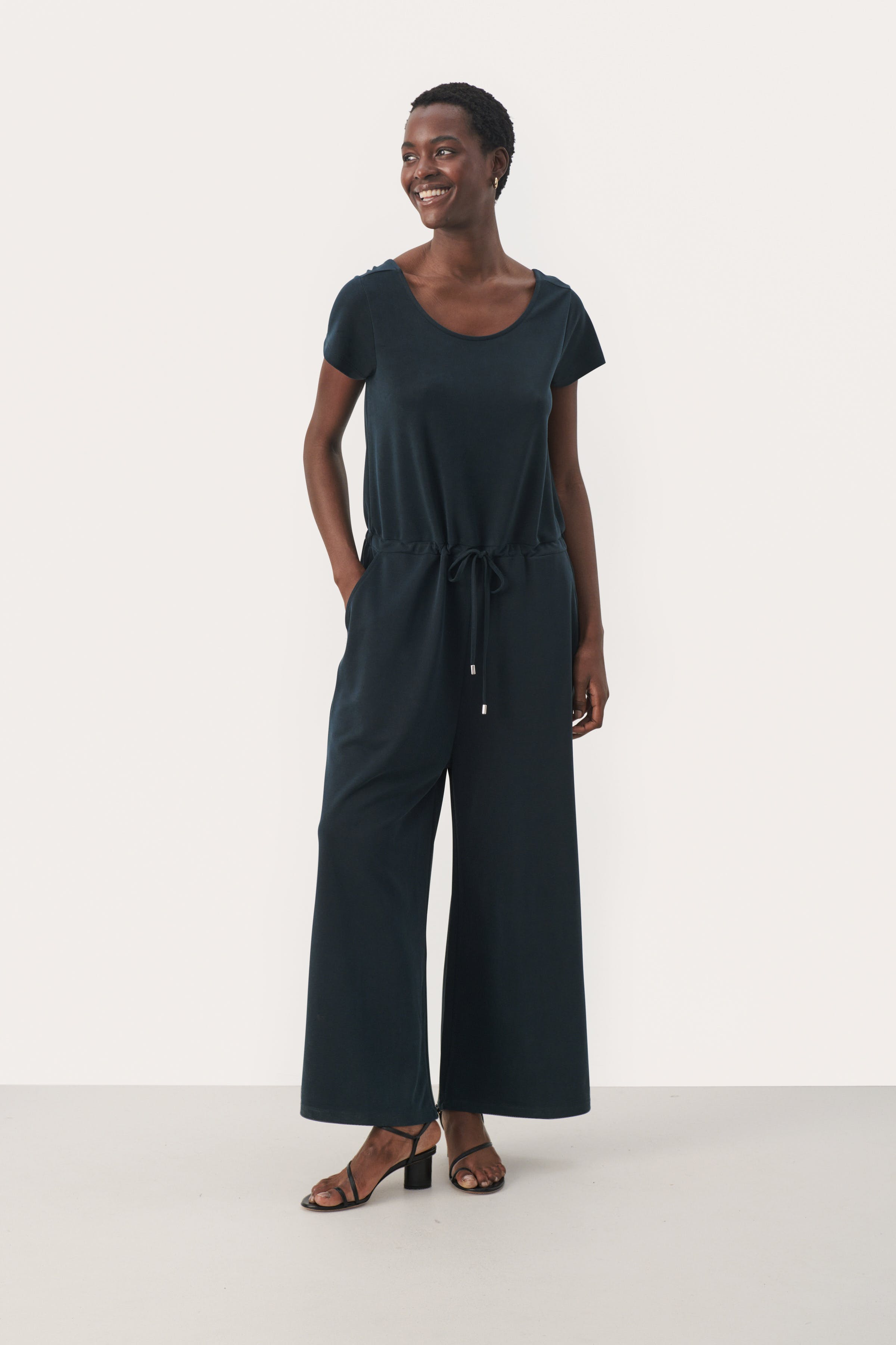 AdrianePW Jumpsuit LOOKBOOK FRONT 30308712-194013