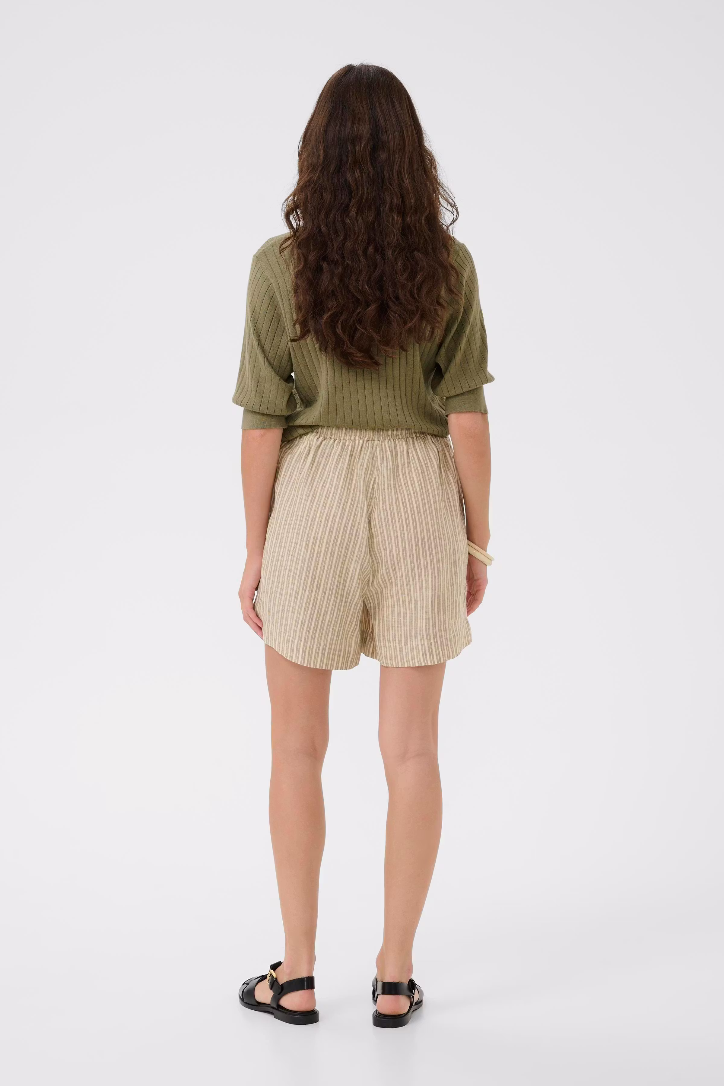 CUaniela Shorts LOOKBOOK BACK 50113080-109405